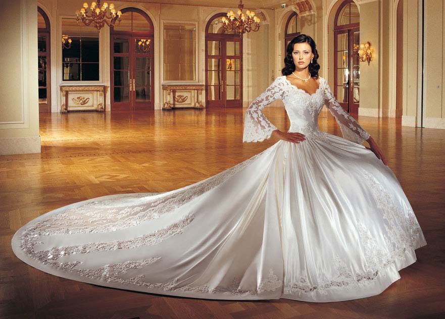The World of Designer Dresses: Exploring the Versatility and Artistry