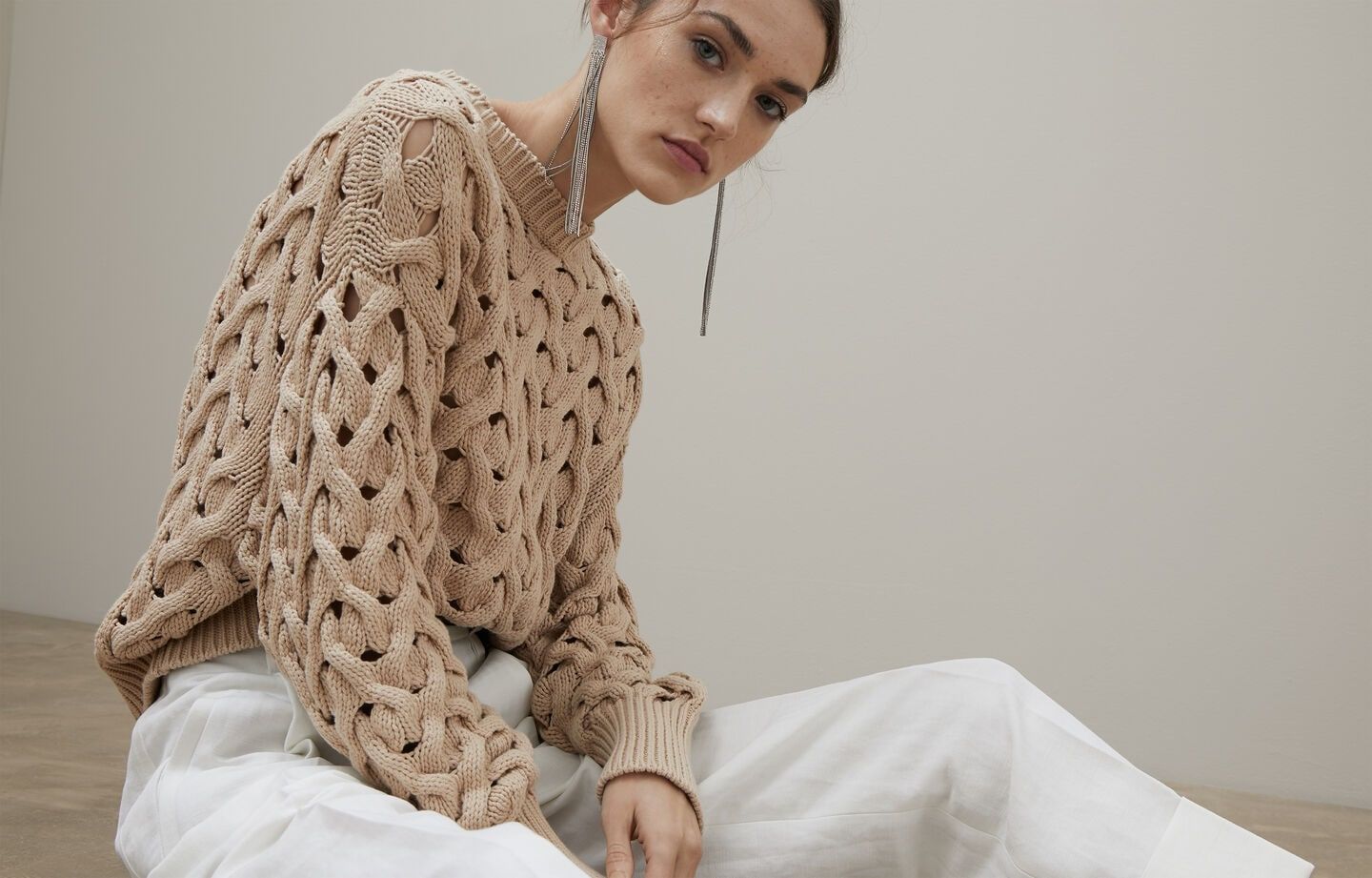 Brochu Walker's Signature Knitwear: Discovering Luxurious Comfort