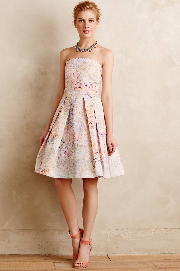 Styling Tips: How to Make a Statement with Hunter Bell Dresses