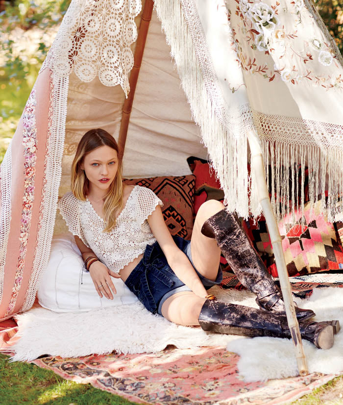 Effortless Elegance: Embracing Ulla Johnson's Signature Style