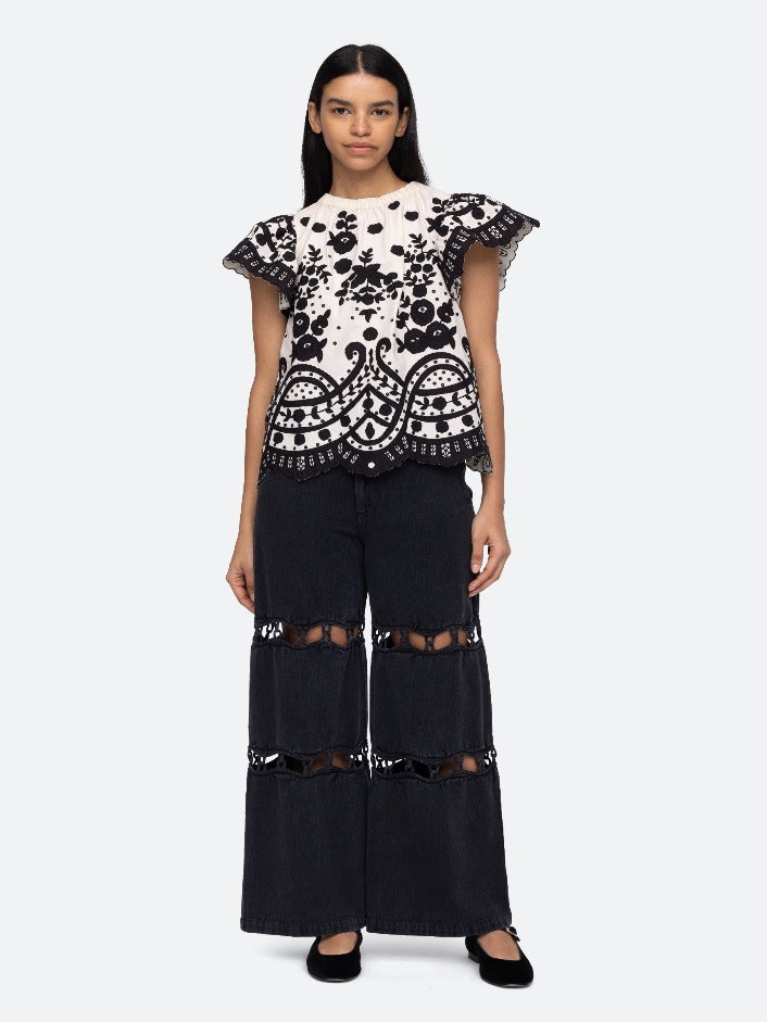 Joelle Applique Flutter Sleeve Top