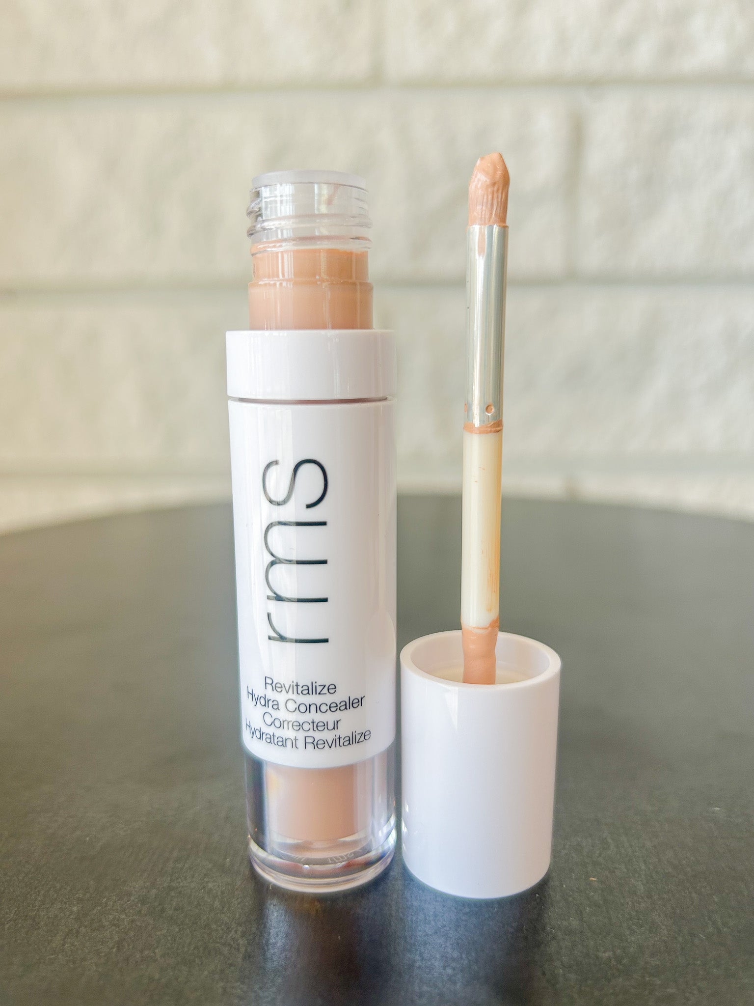 Revitalize Hydra Concealer