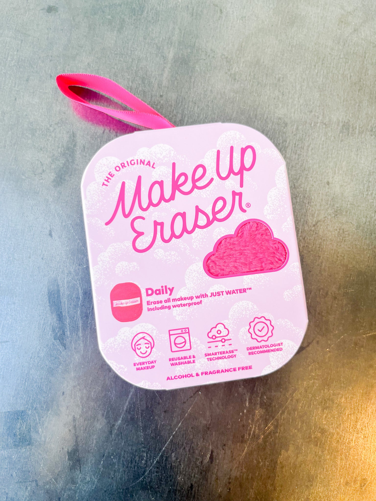 The Pink Daily MakeUp Eraser