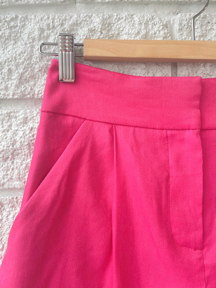 Velia Short