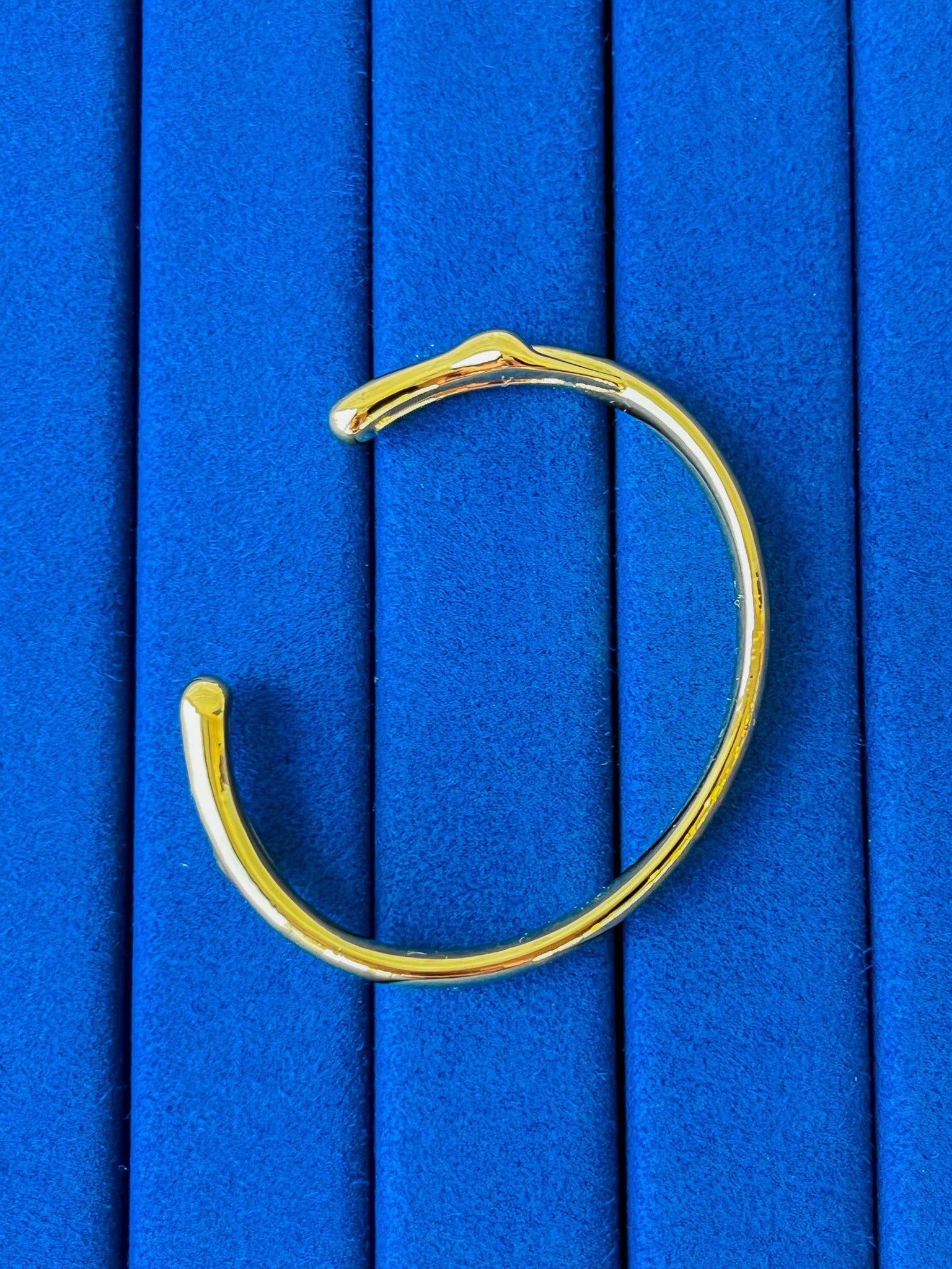 Lisieux Cuff