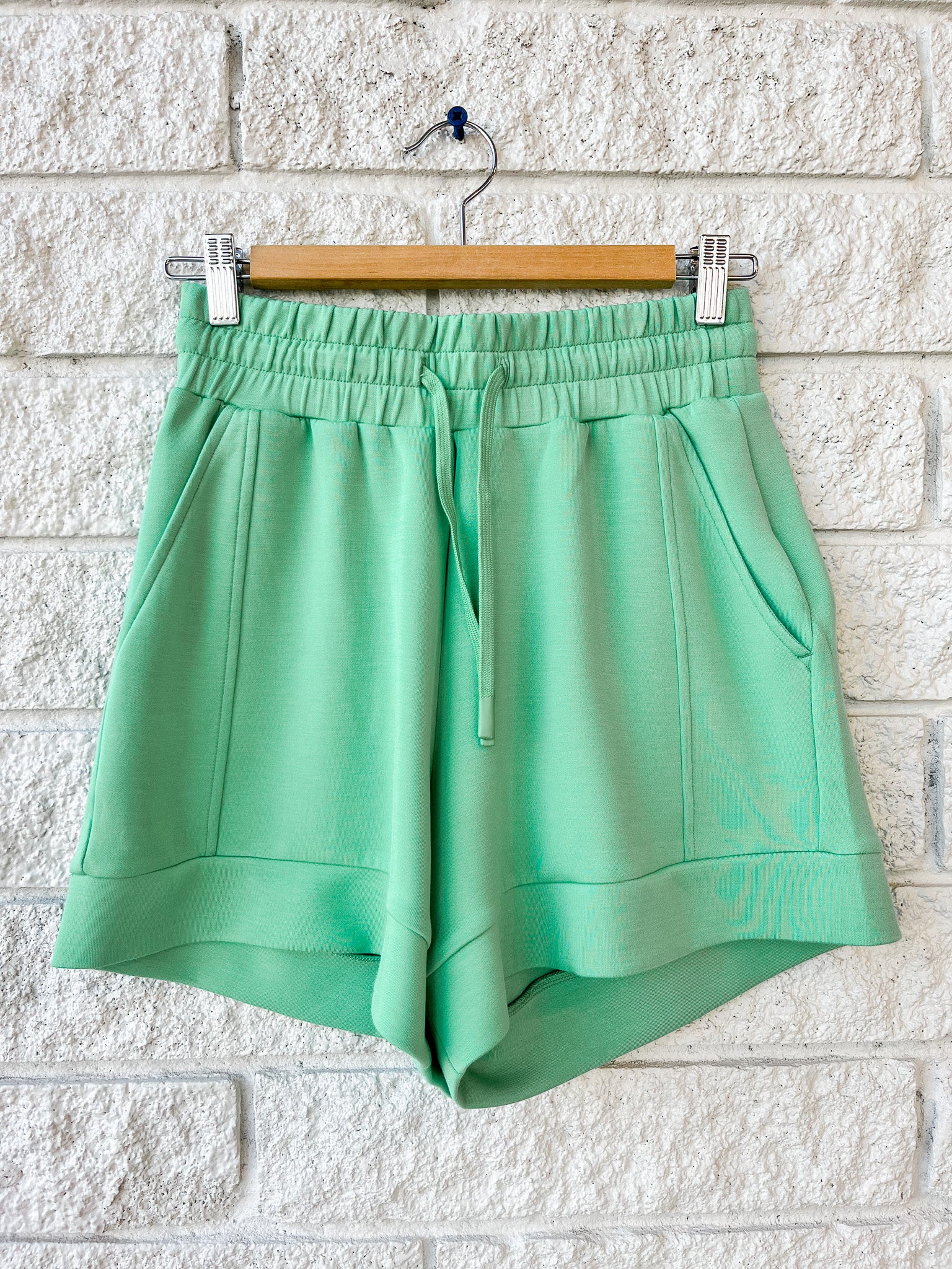 Atrium High Rise Short 4.5
