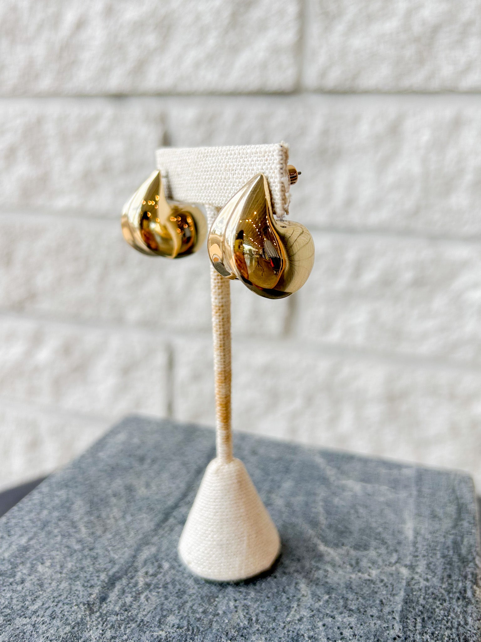 Nouveaux Puff Earrings