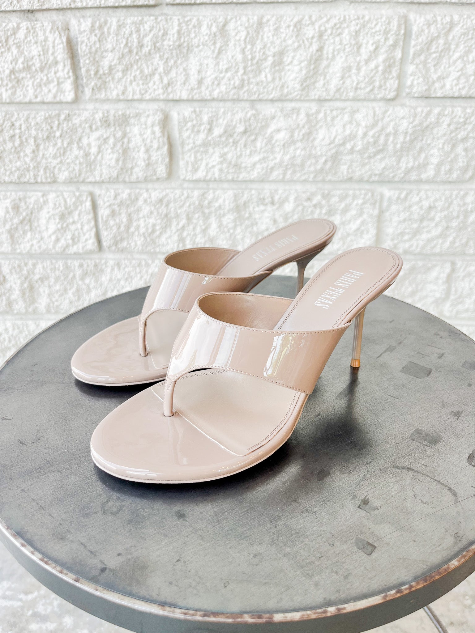 Lidia Thong Mule 70