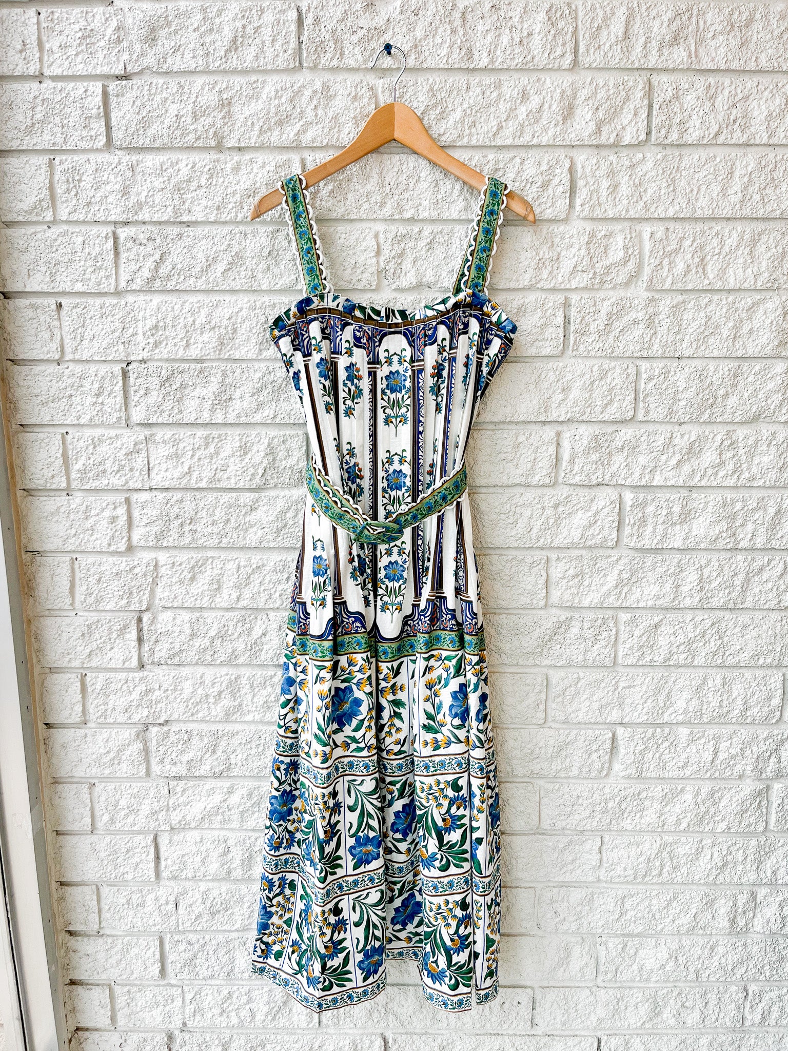 Manoela Off-White Sleeveless Belt Maxi Dress