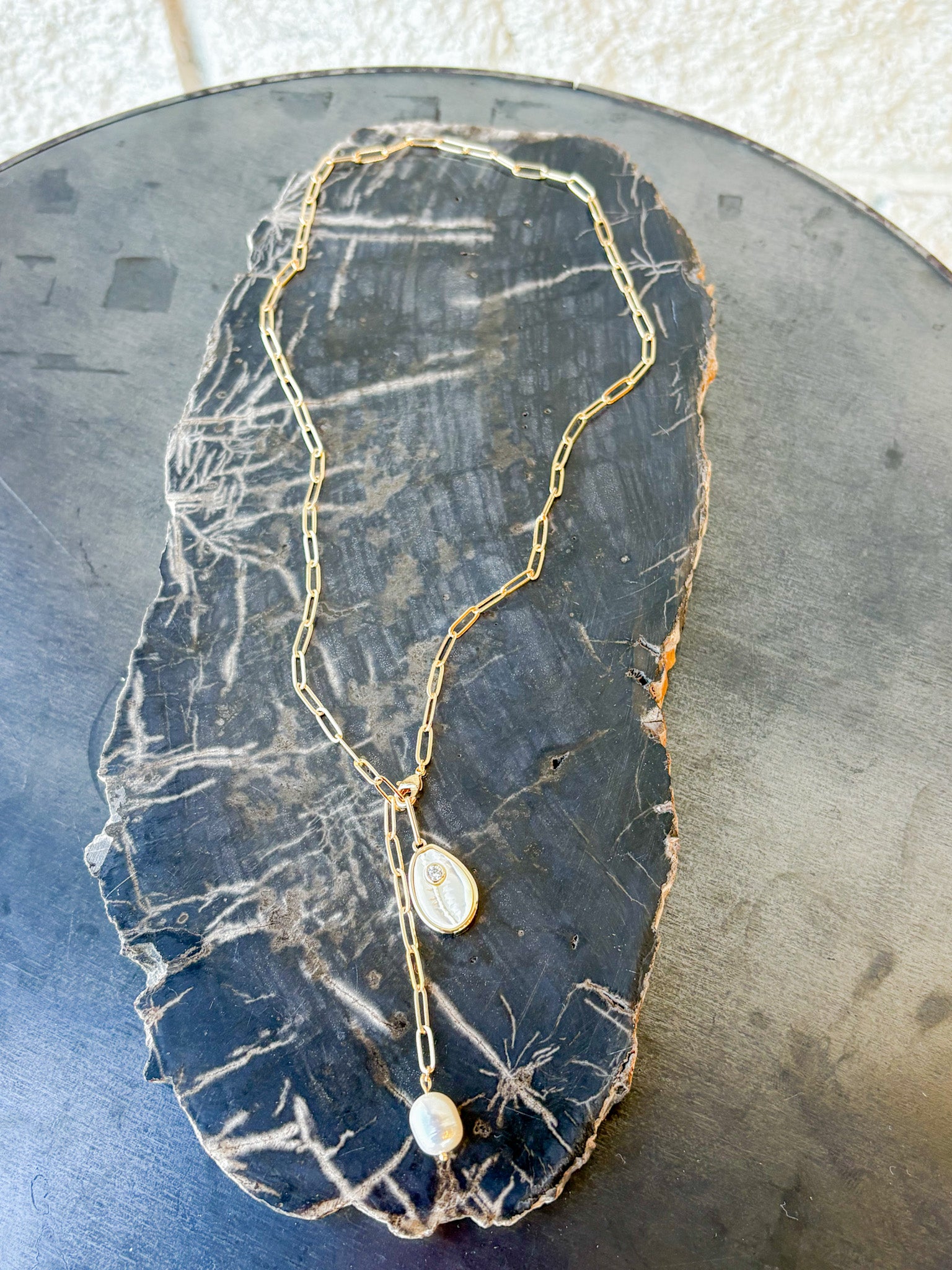 Lea Pearl Lariat Necklace