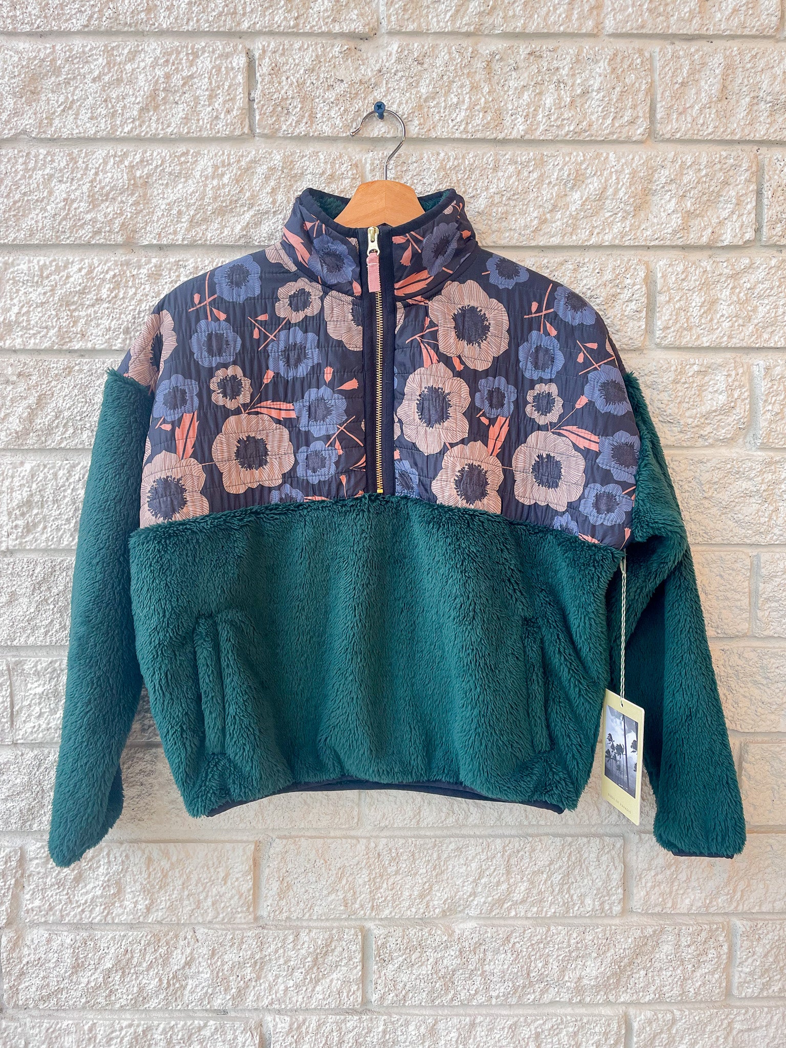 Casey Pullover