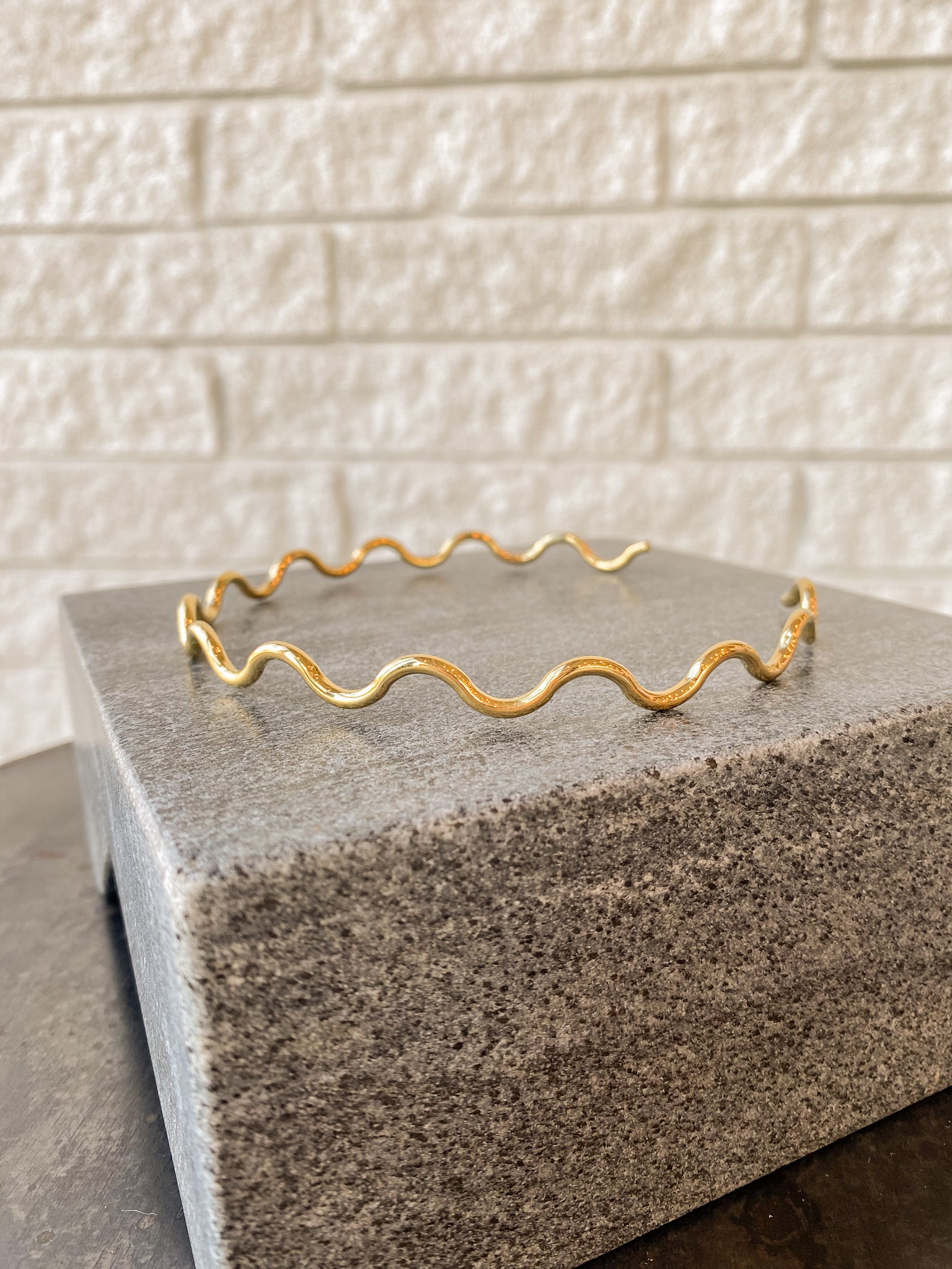 Squiggle Choker