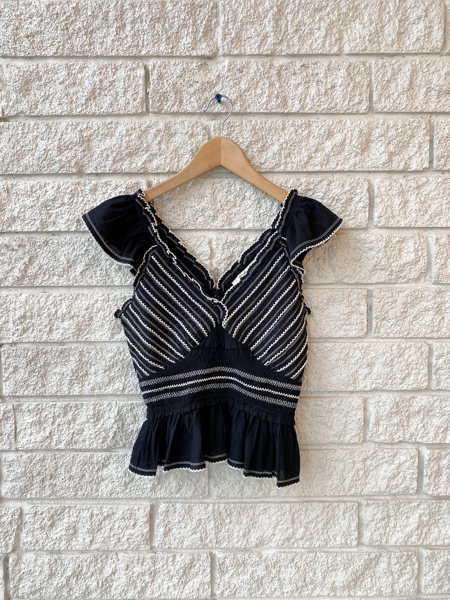 Mable Cambric Flutter Slv Pleated Top