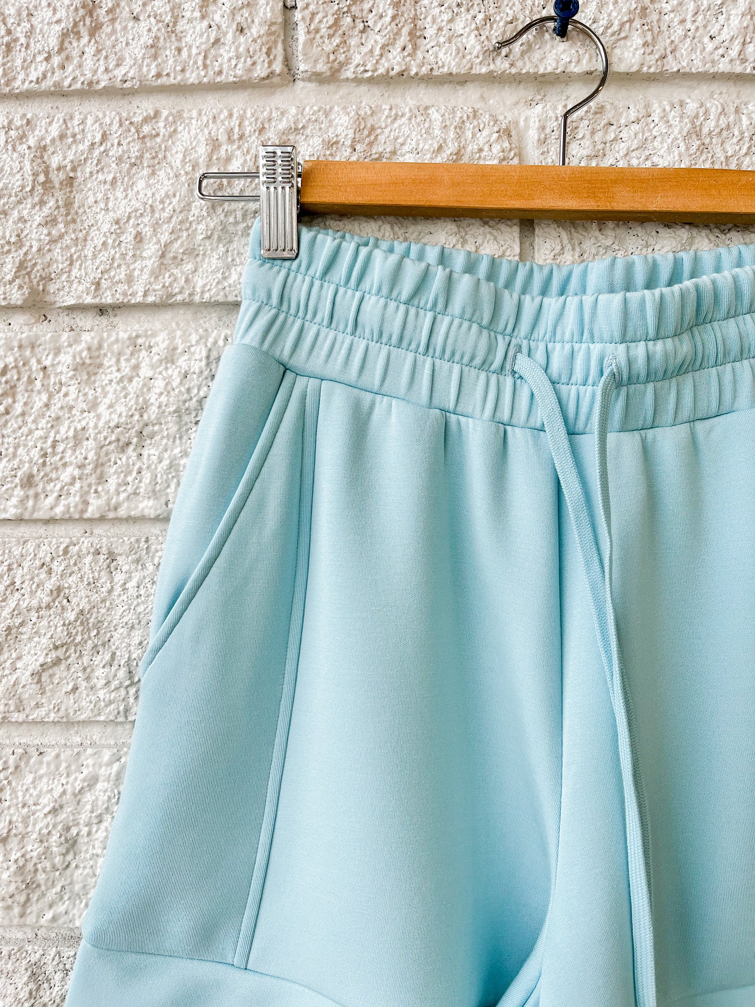 Atrium High Rise Short 4.5