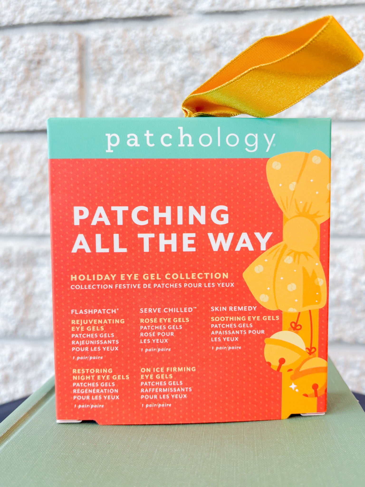 Holiday Patching All The Way Eye Mask Kit