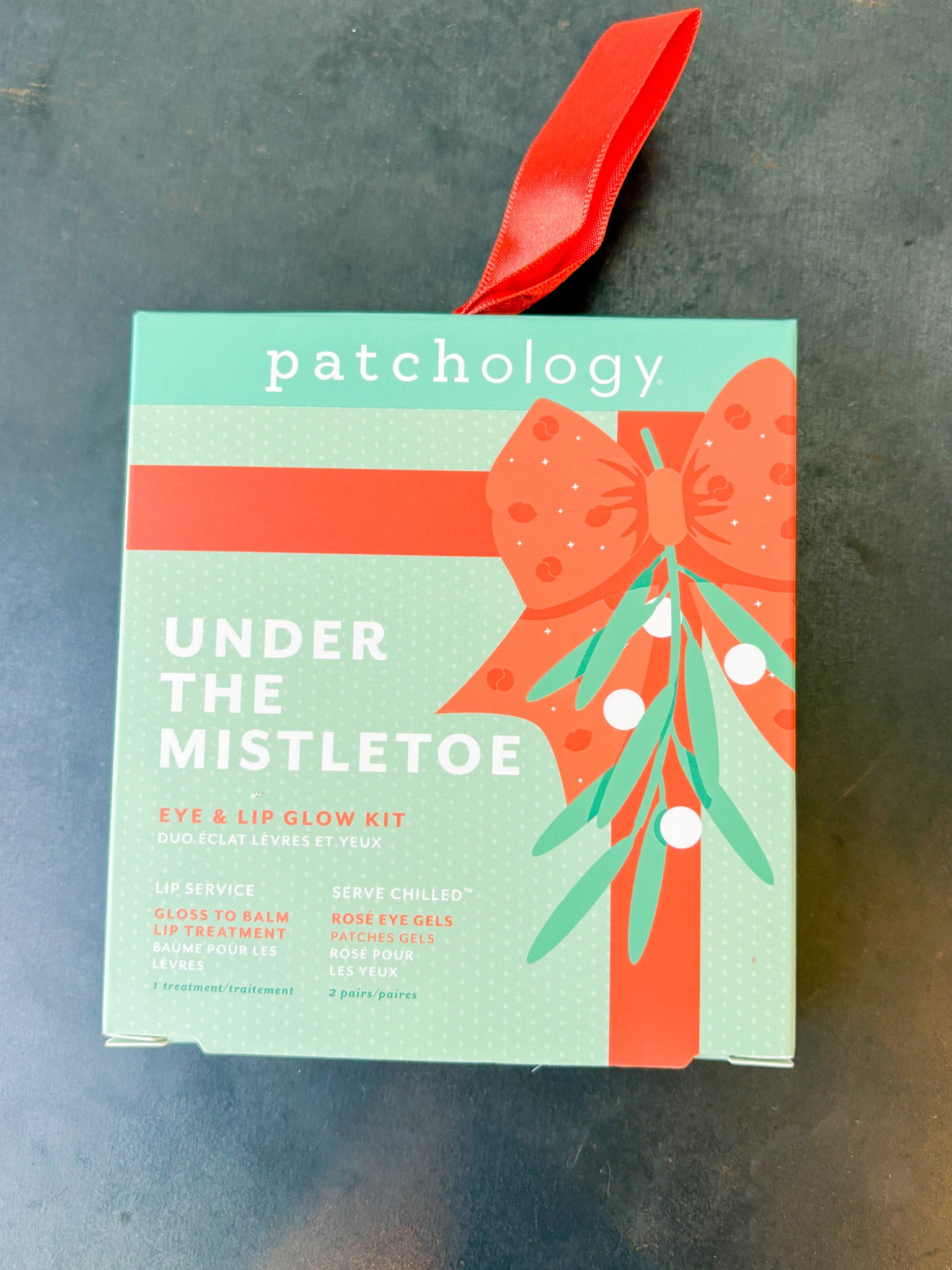 Holiday Under The Mistletoe Under Eye and Lip Gift Set