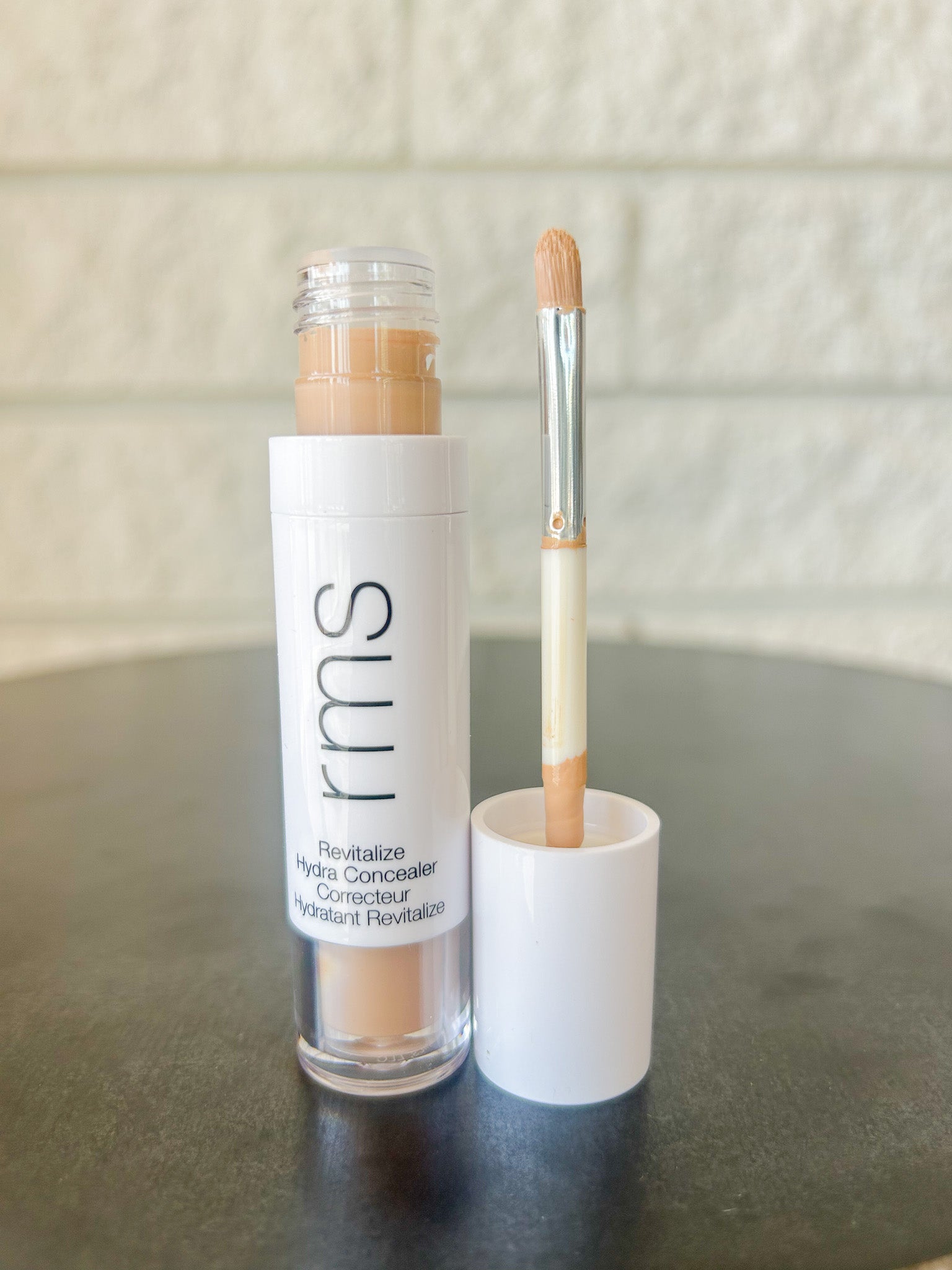 Revitalize Hydra Concealer