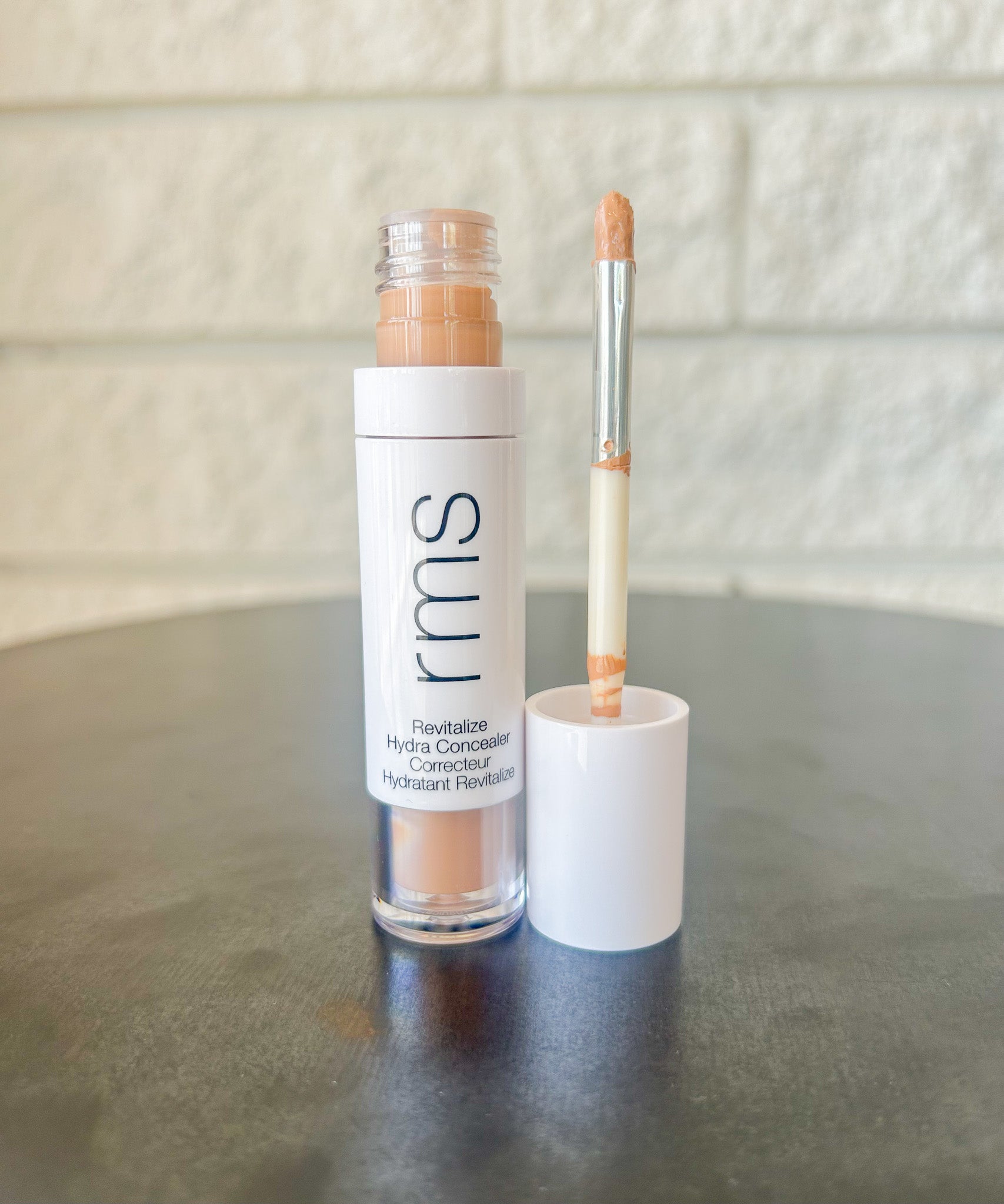 Revitalize Hydra Concealer