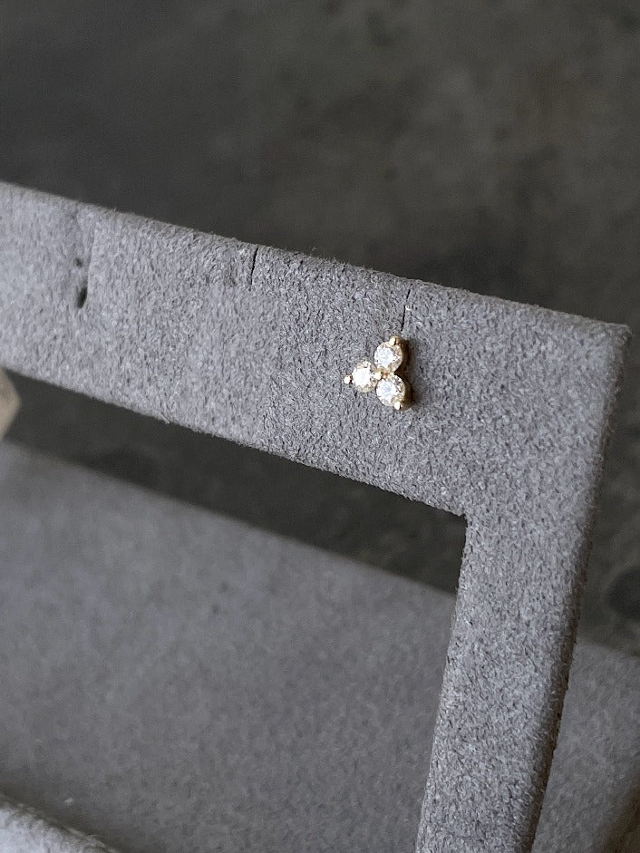 DIAMOND TRIO STUD EARRING Prefontaine