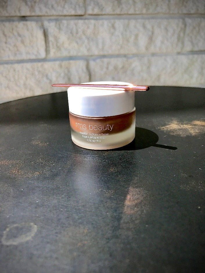 MASTER RADIANCE BASE Prefontaine