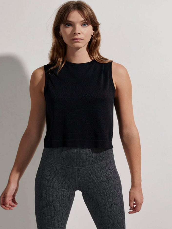 Page Seamless Crop Tank