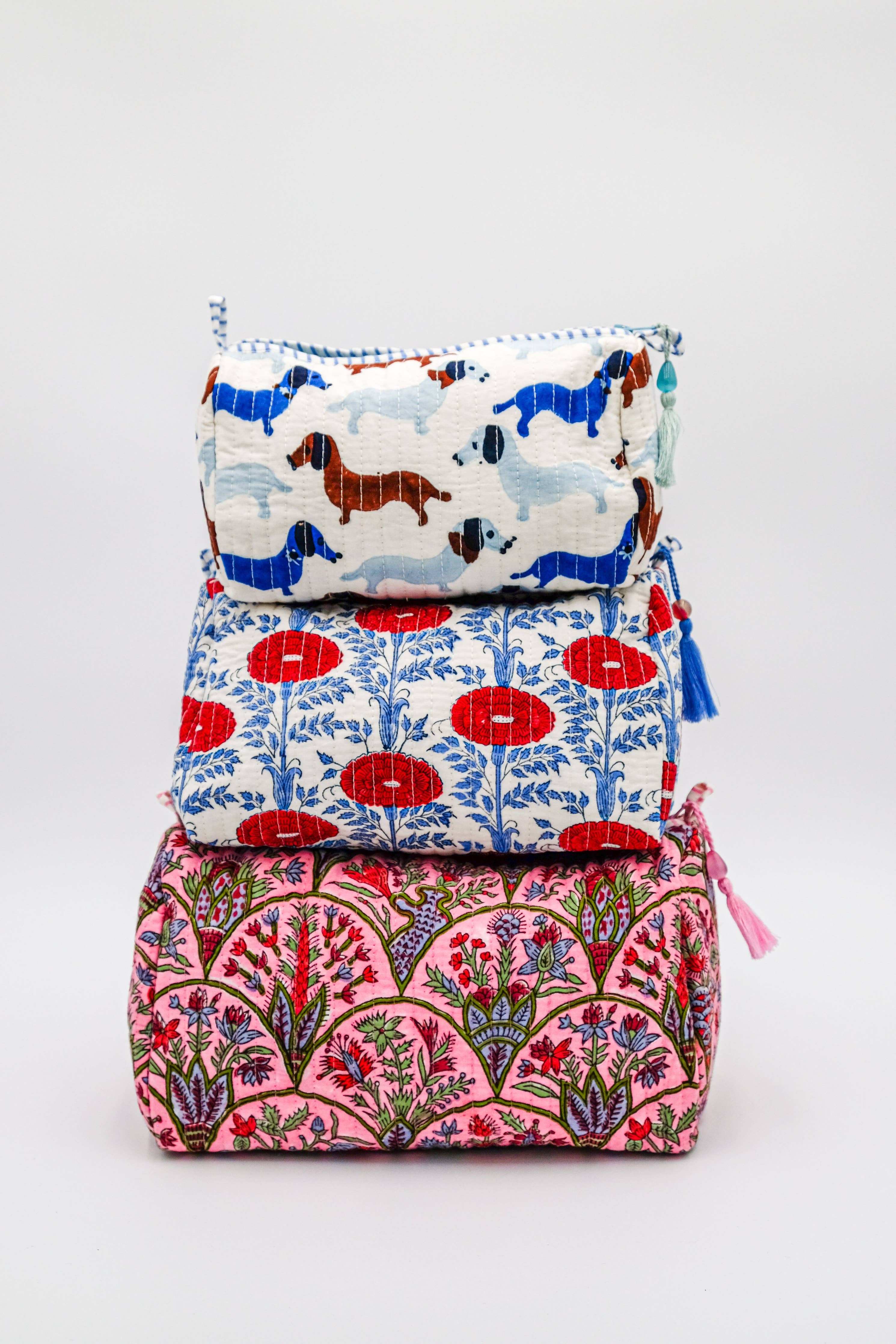 (Available 12/1) Araminta Toiletry Bag: Medium