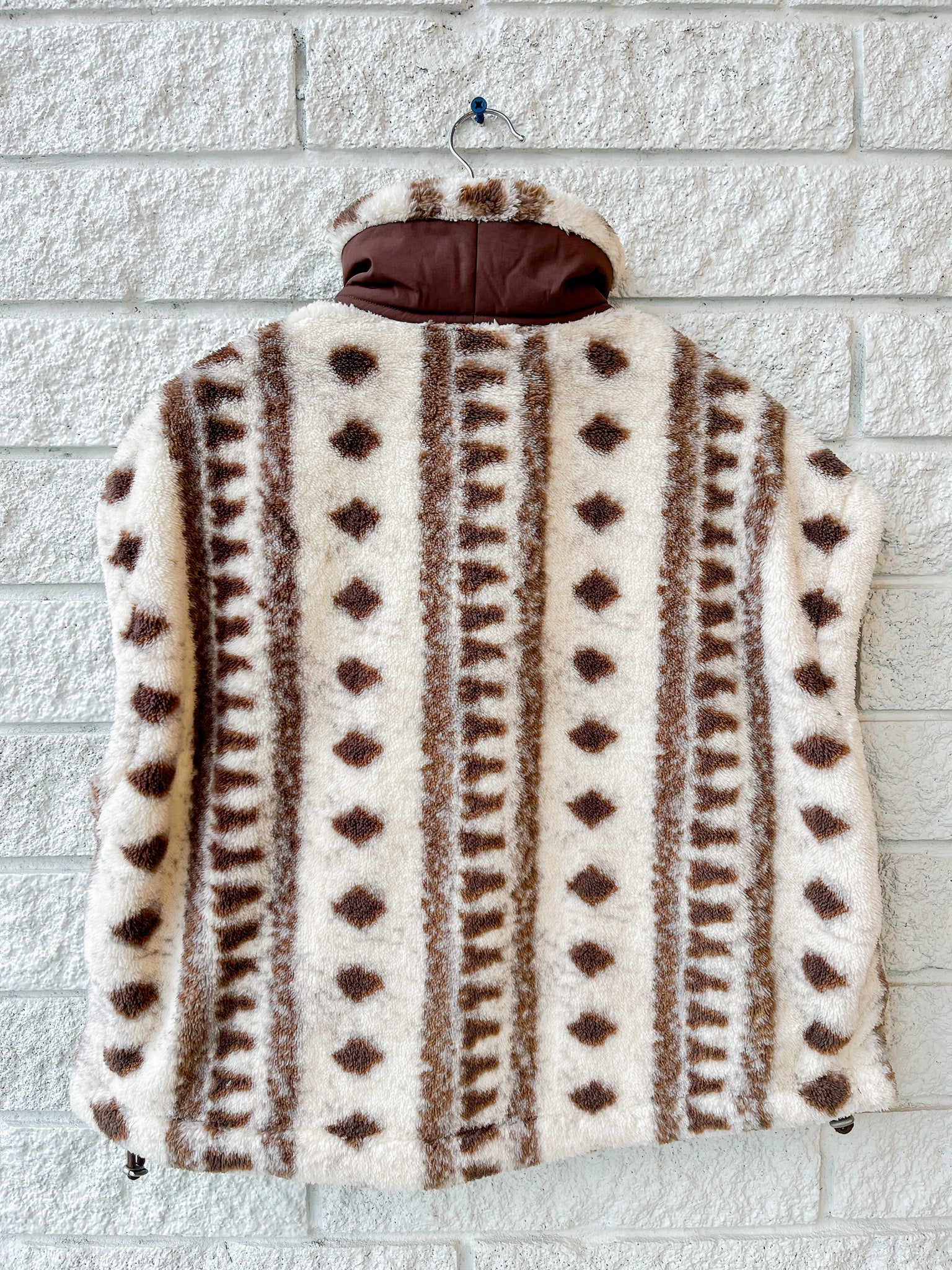 Ravena Vest