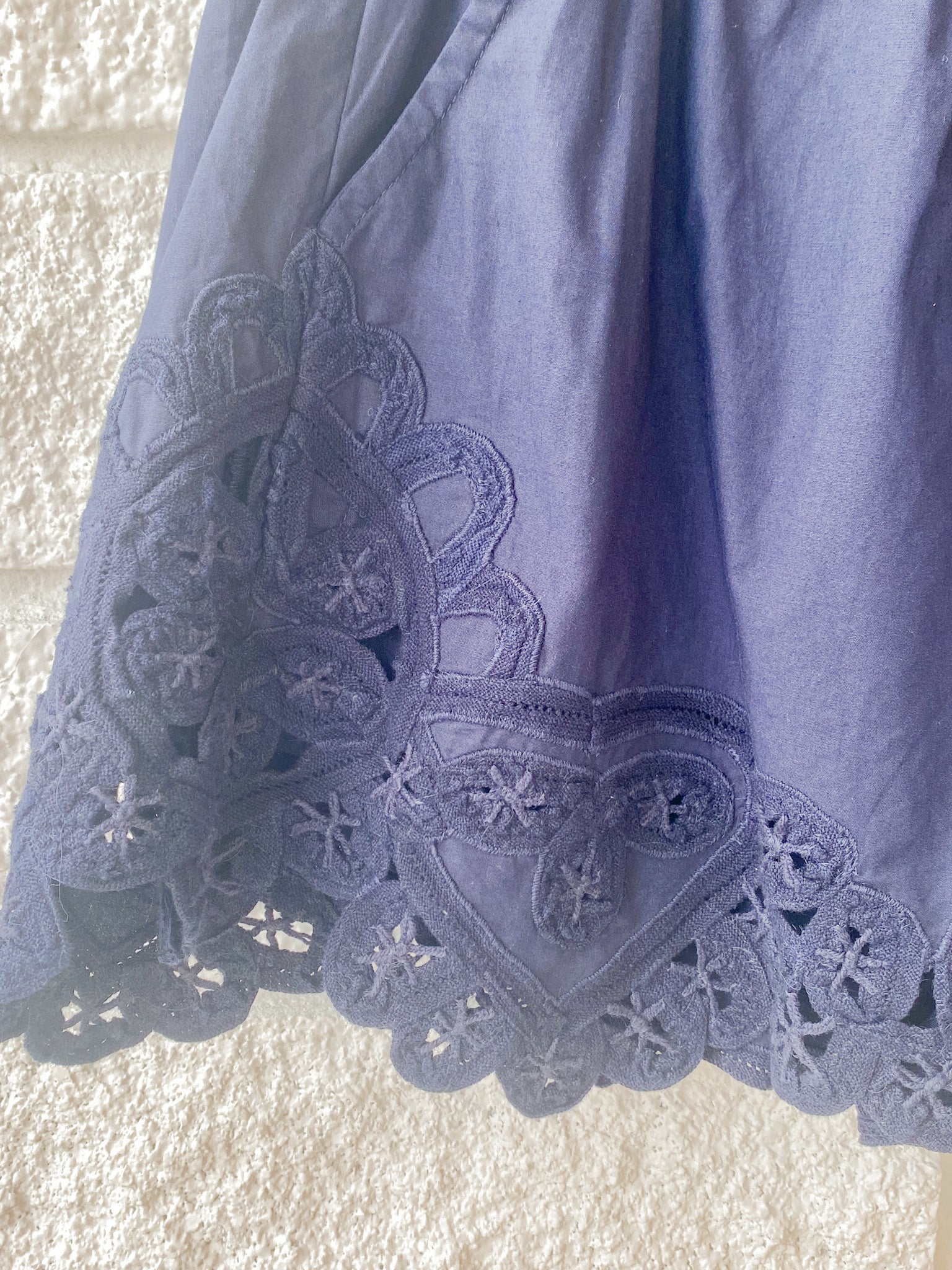 Vilvaldi Short with Embroidery