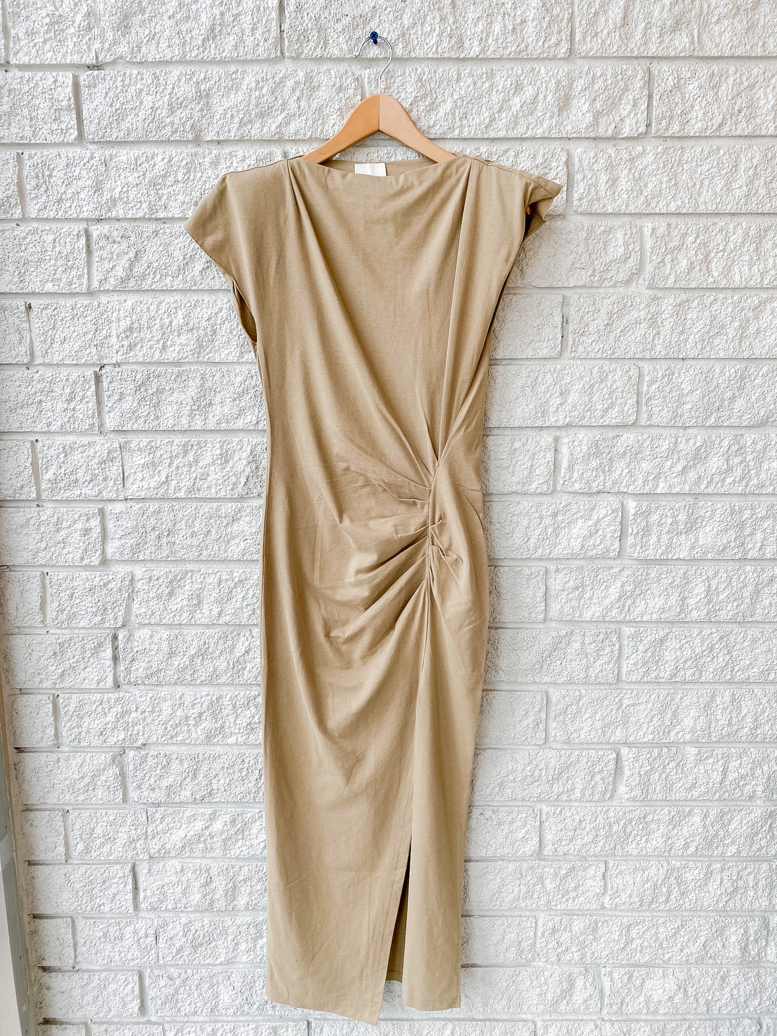 Nadela Dress