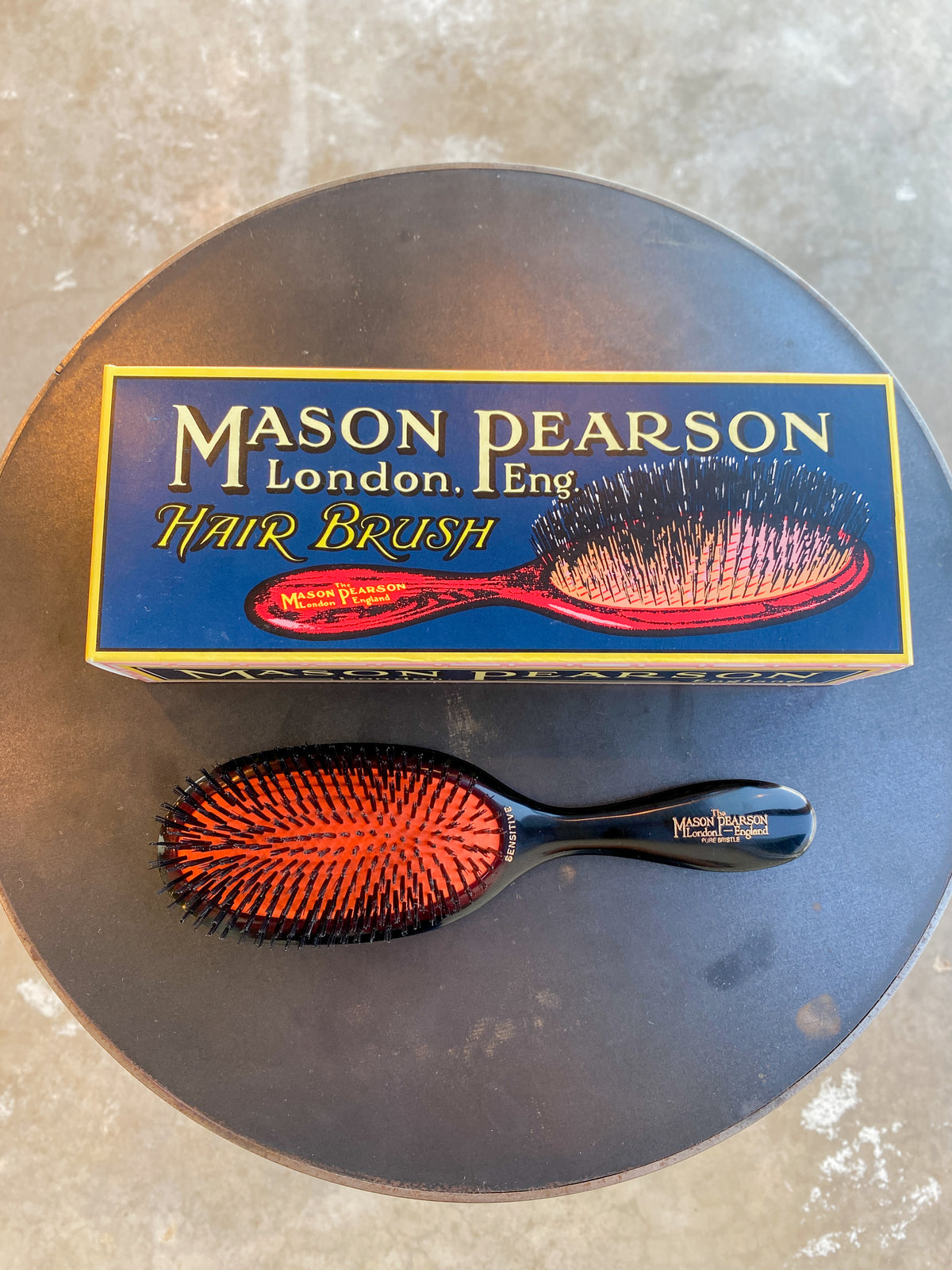 Handy Sensitive Hairbrush