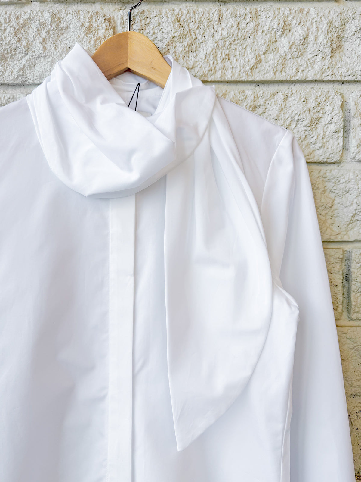 CB Top with Tie in Cotton Poplin