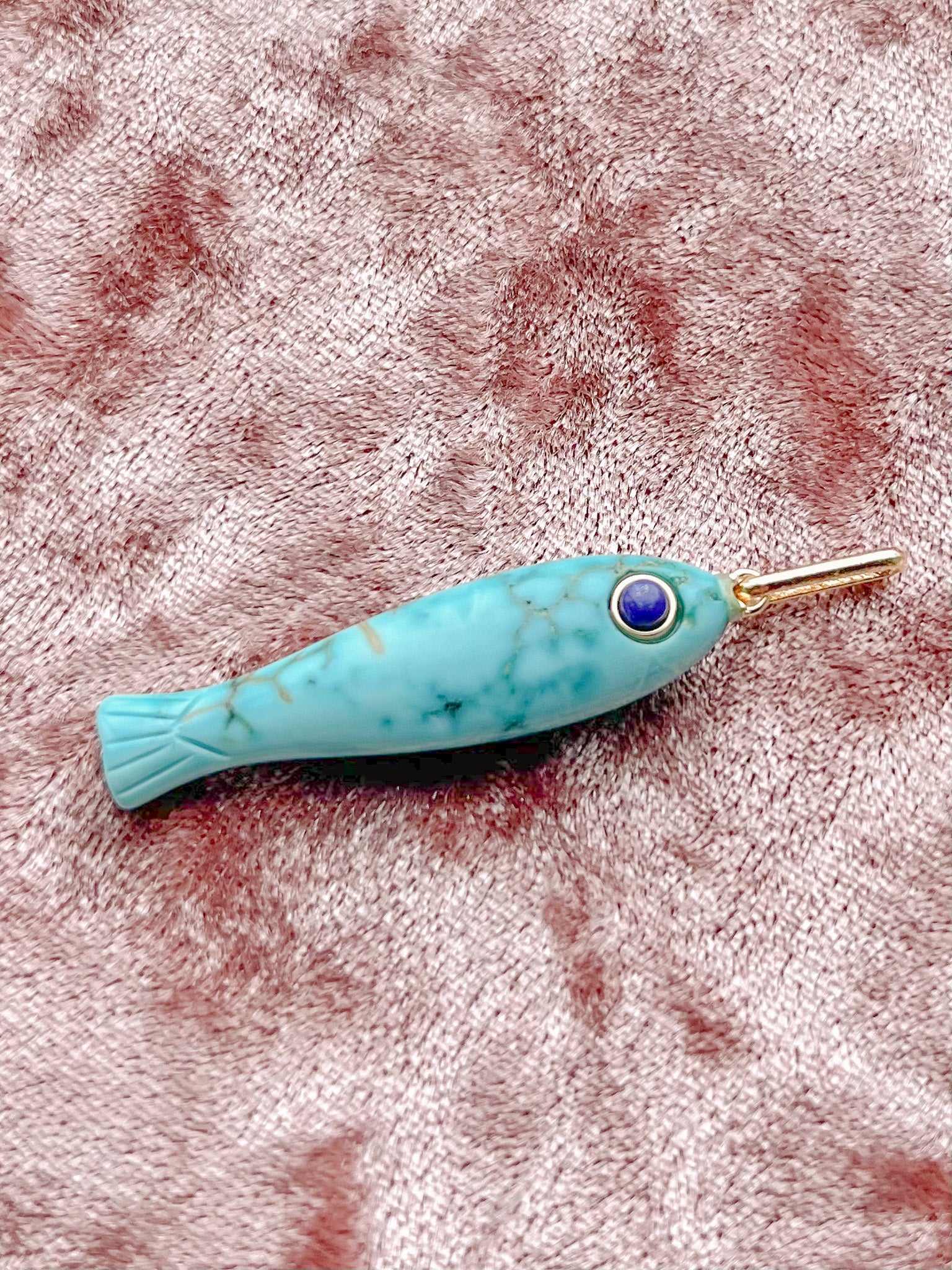 Fortuna Howlite Charm