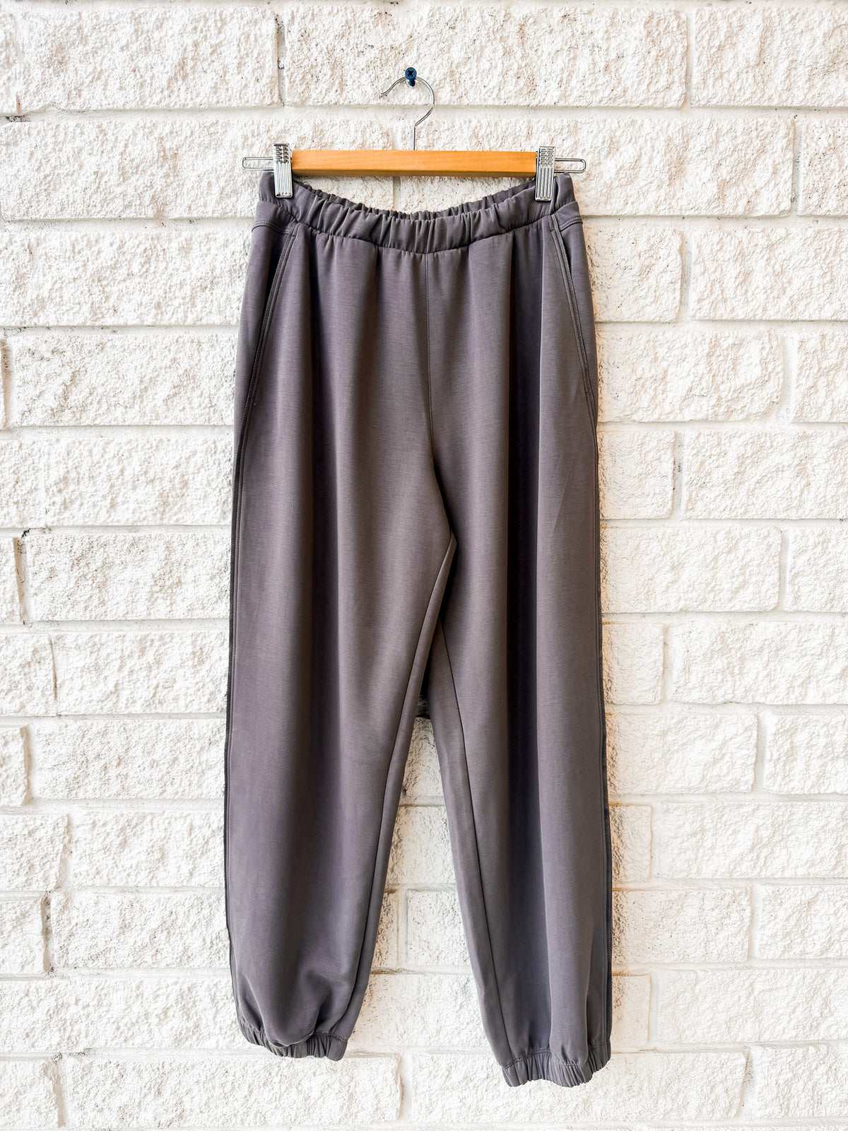 Eli Jogger 27"
