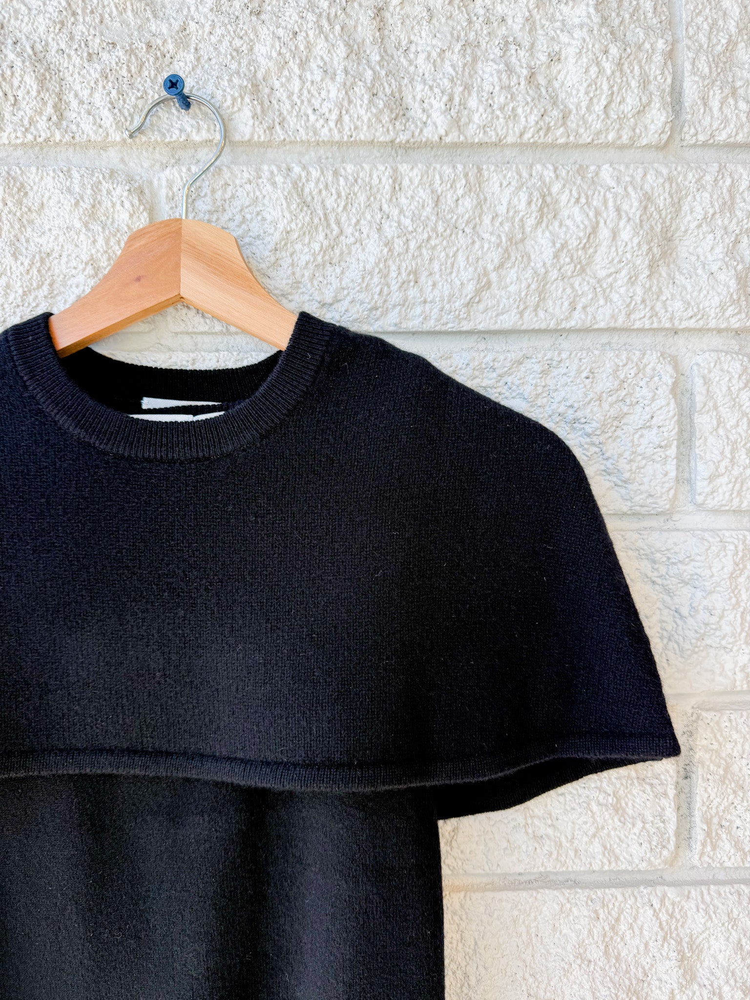 Yuki S/S Cape Top