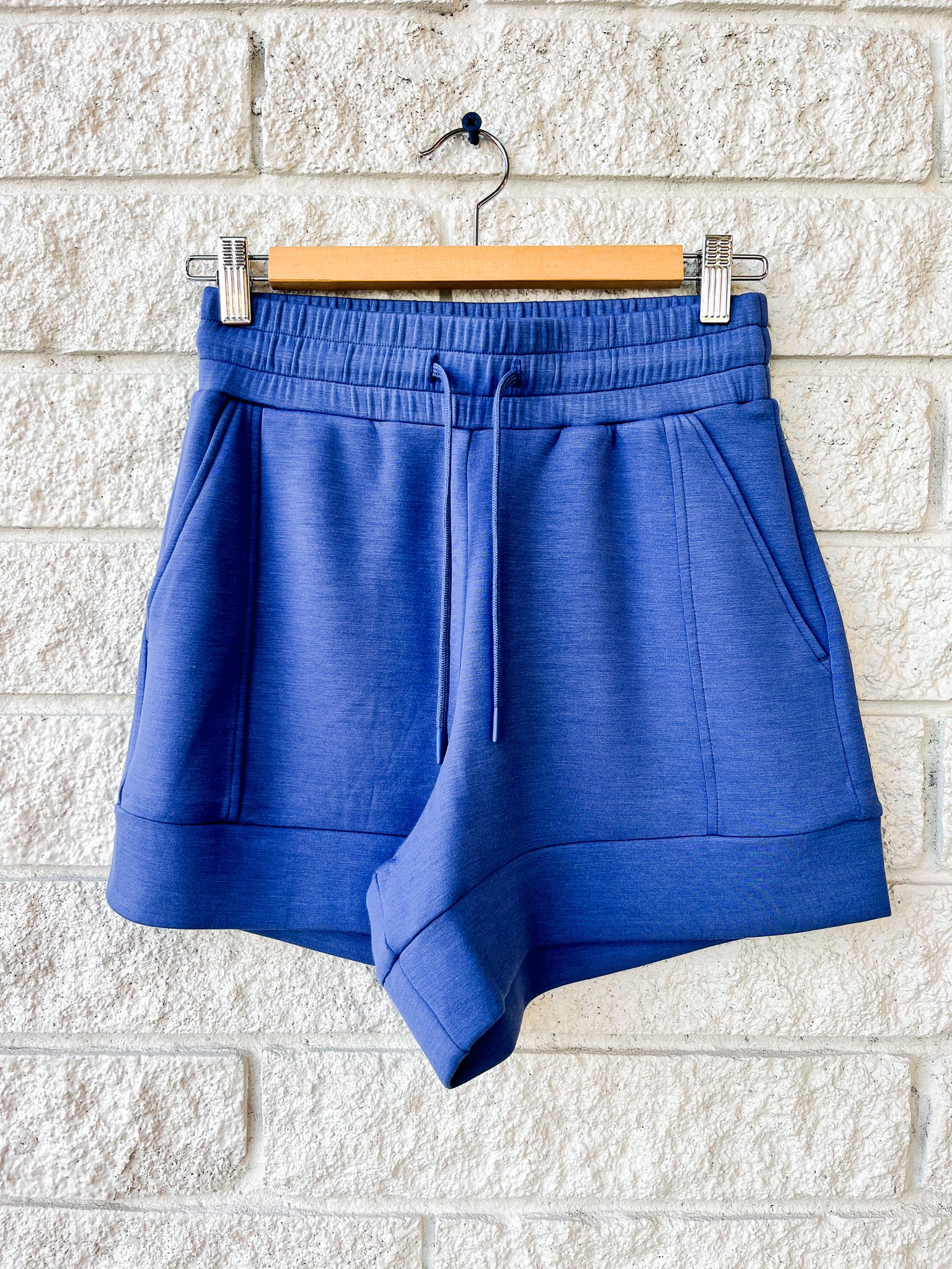 Atrium High Rise Short 4.5