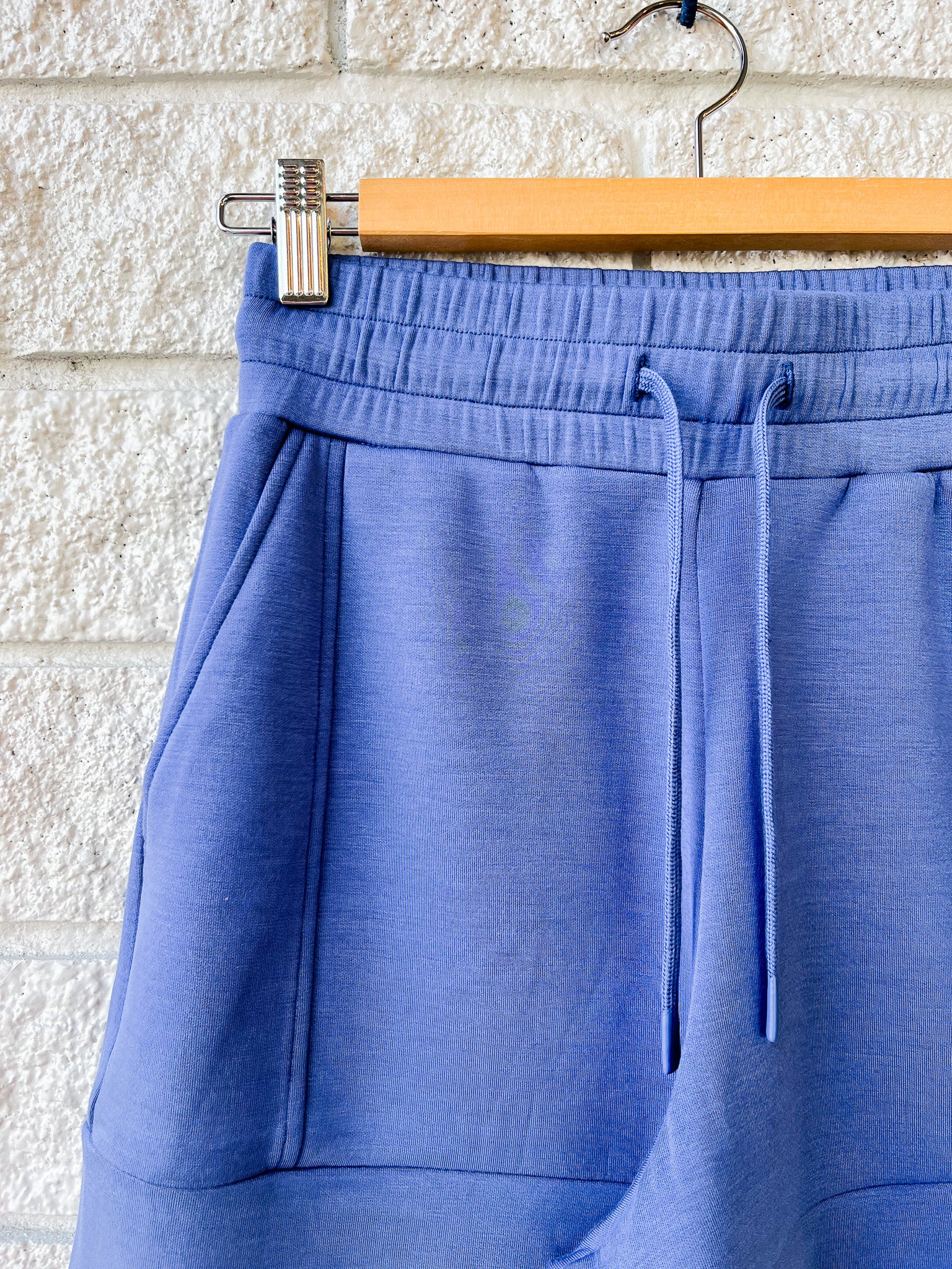 Atrium High Rise Short 4.5