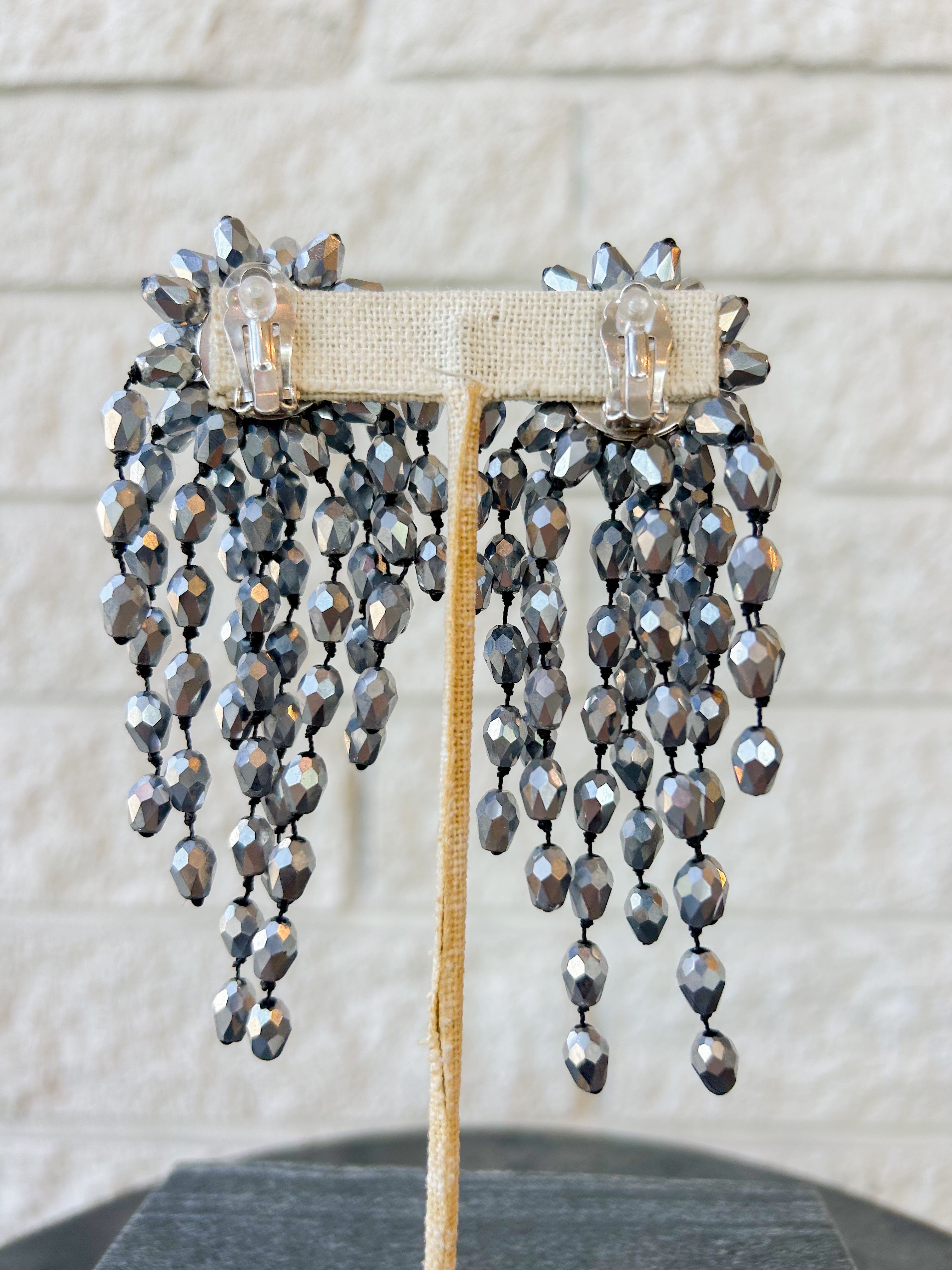 Hanabi Clip Earrings