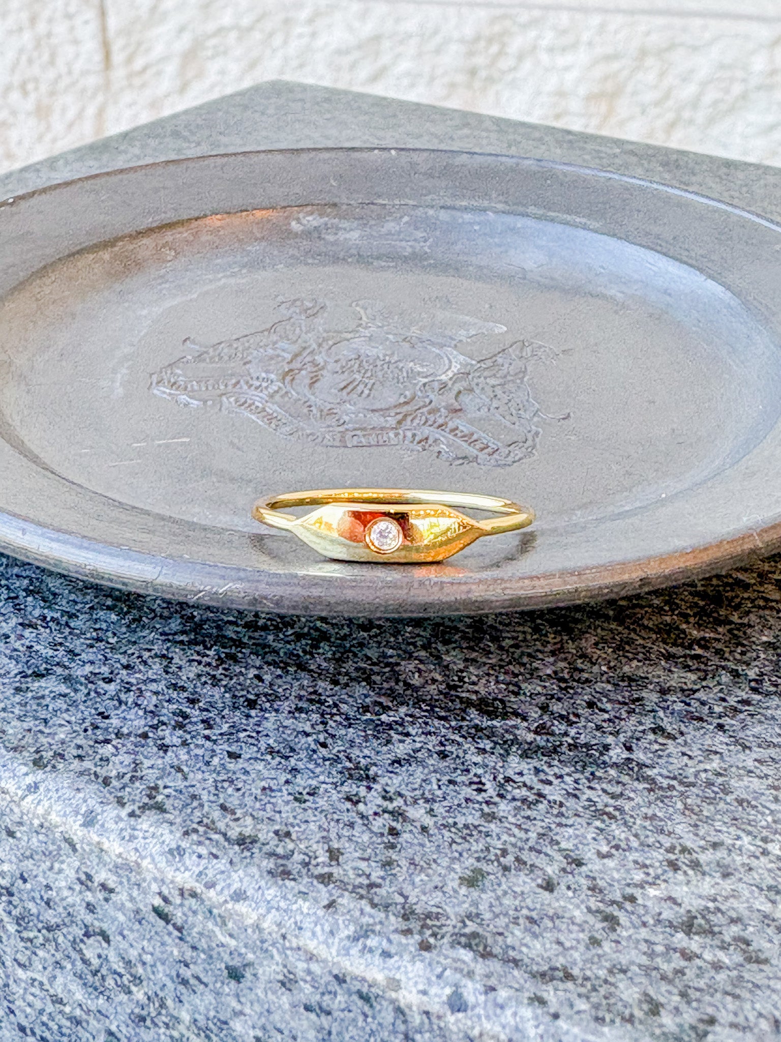 Stacking Signet Ring w. Stone