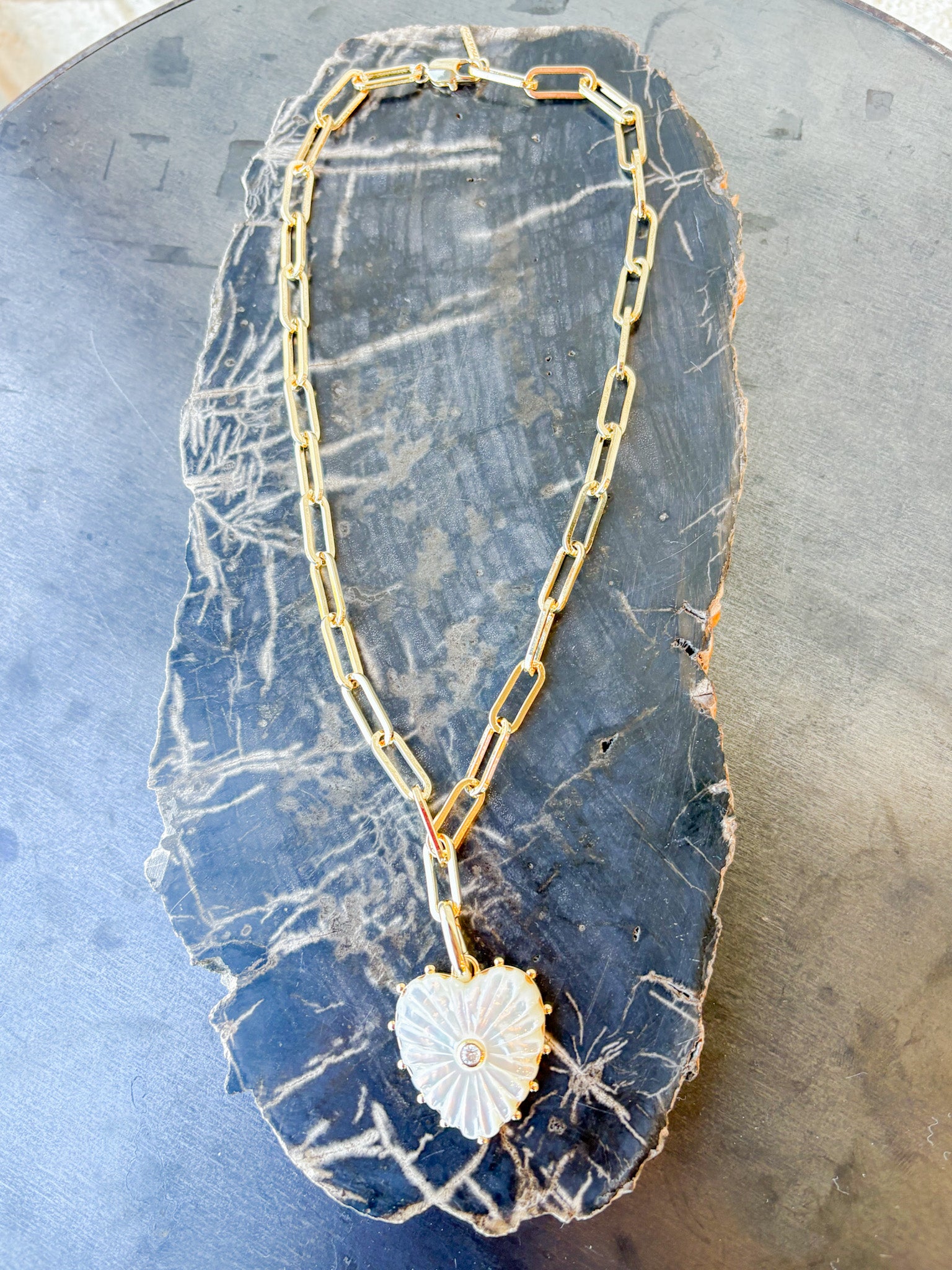 Malene Mother of Pearl Heart Necklace