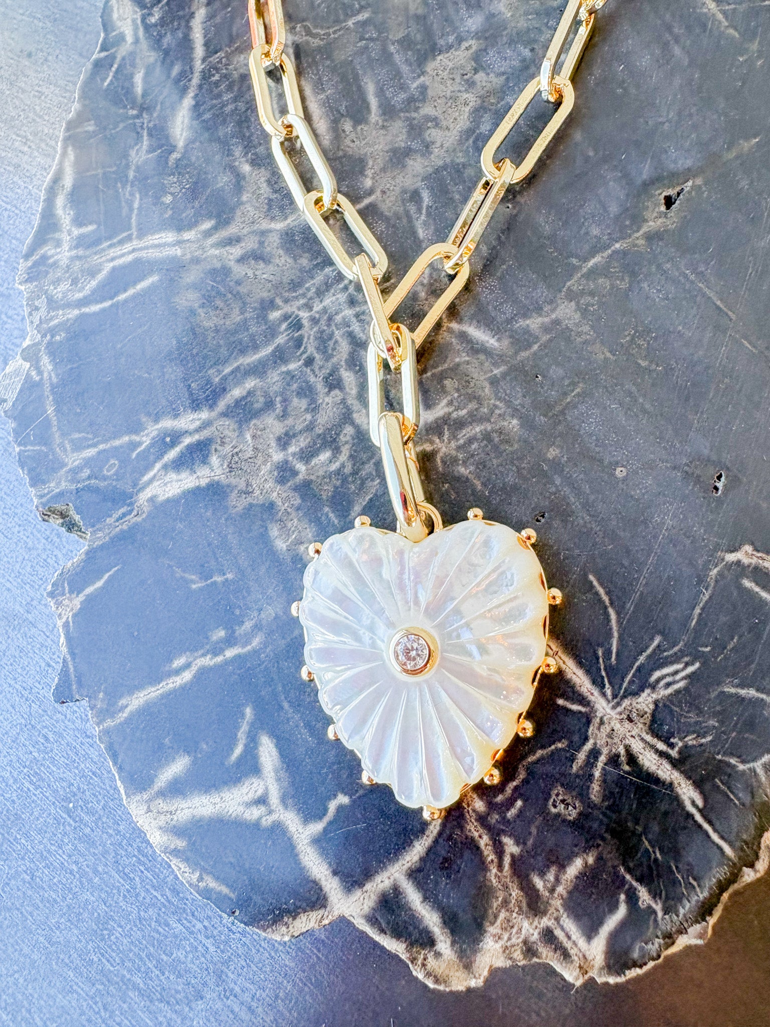 Malene Mother of Pearl Heart Necklace