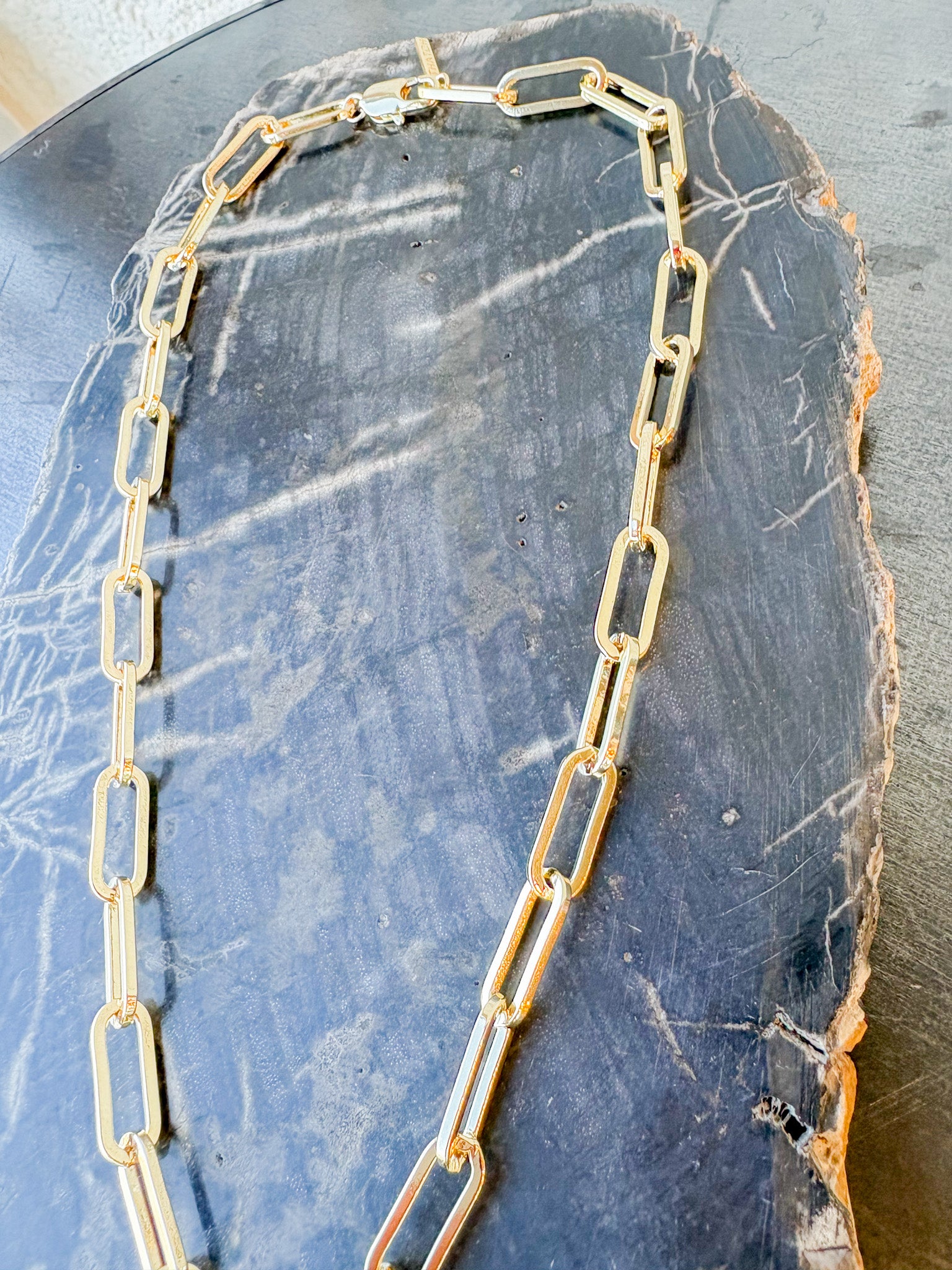 Malene Mother of Pearl Heart Necklace