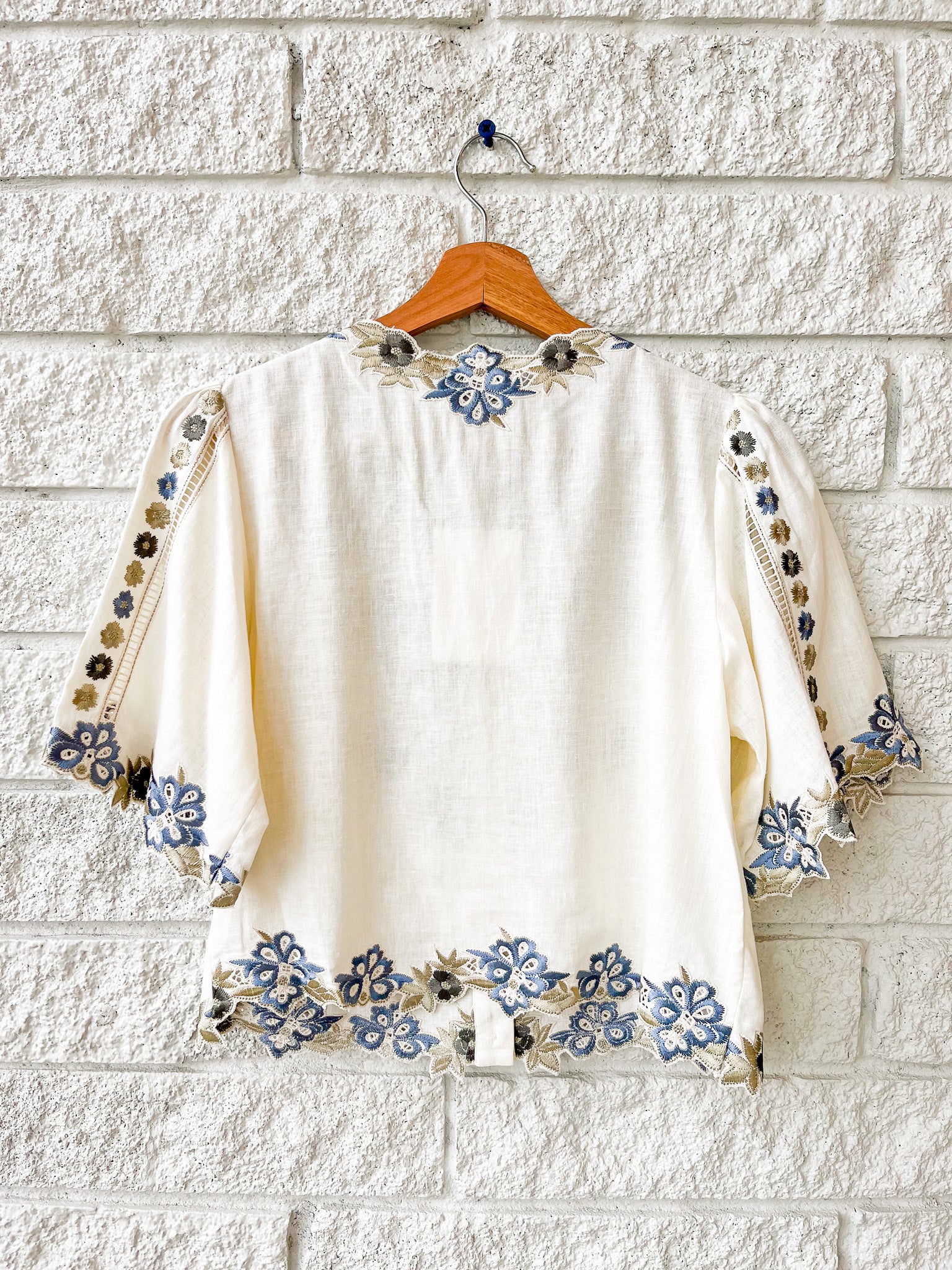 Brynn Top Ivory Ginkgo