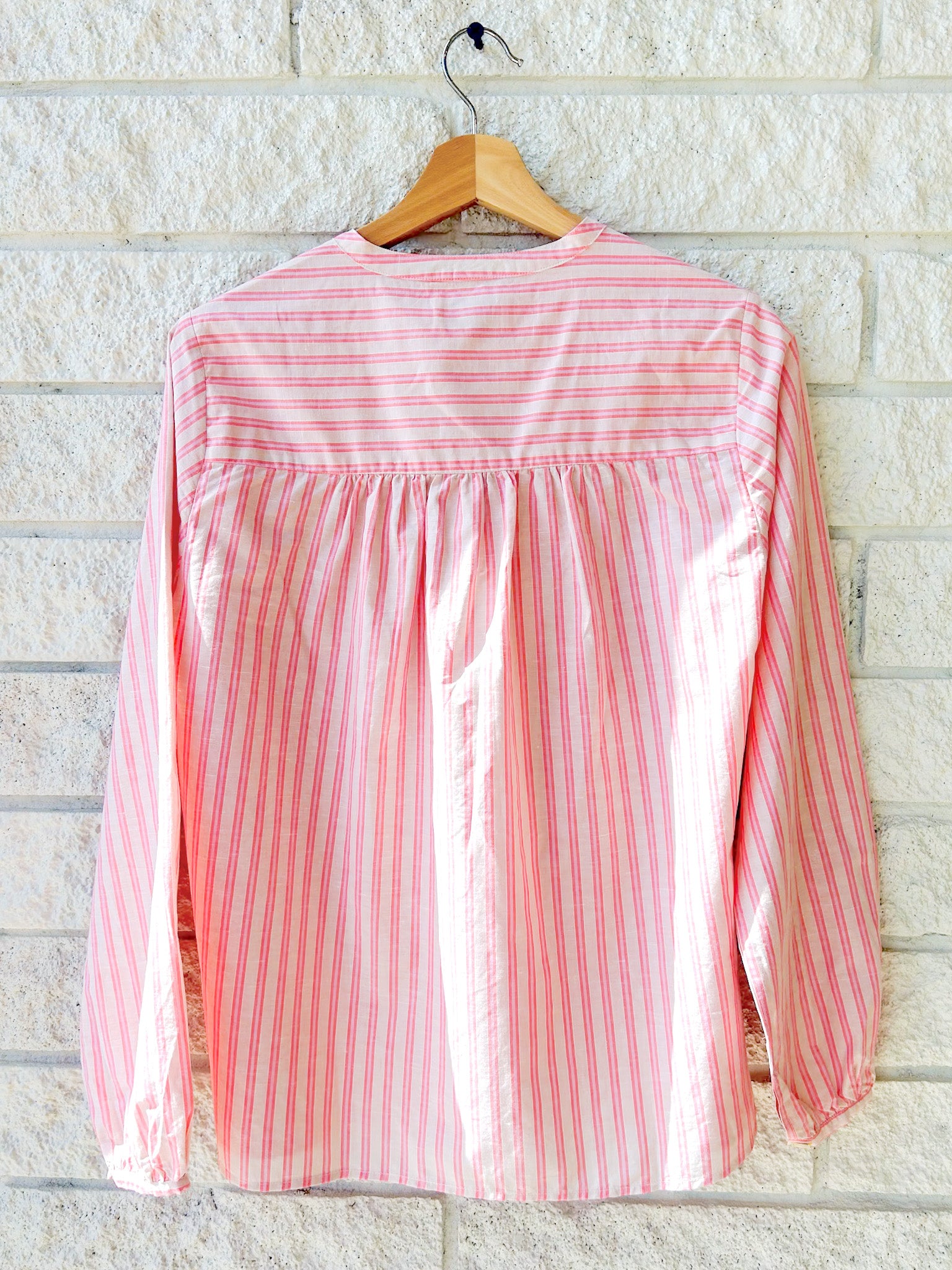 St. Martin Top