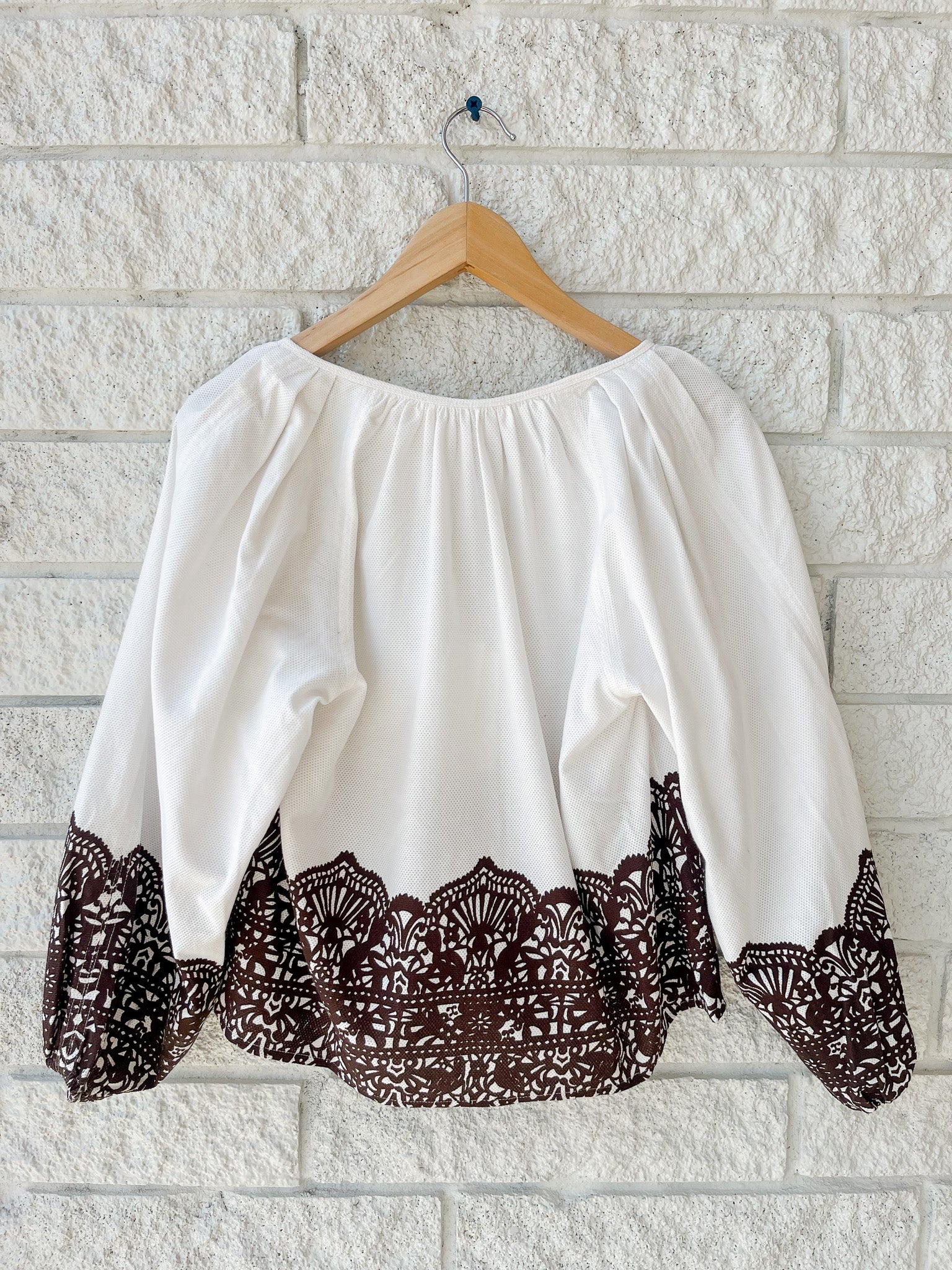 The Chariot Top
