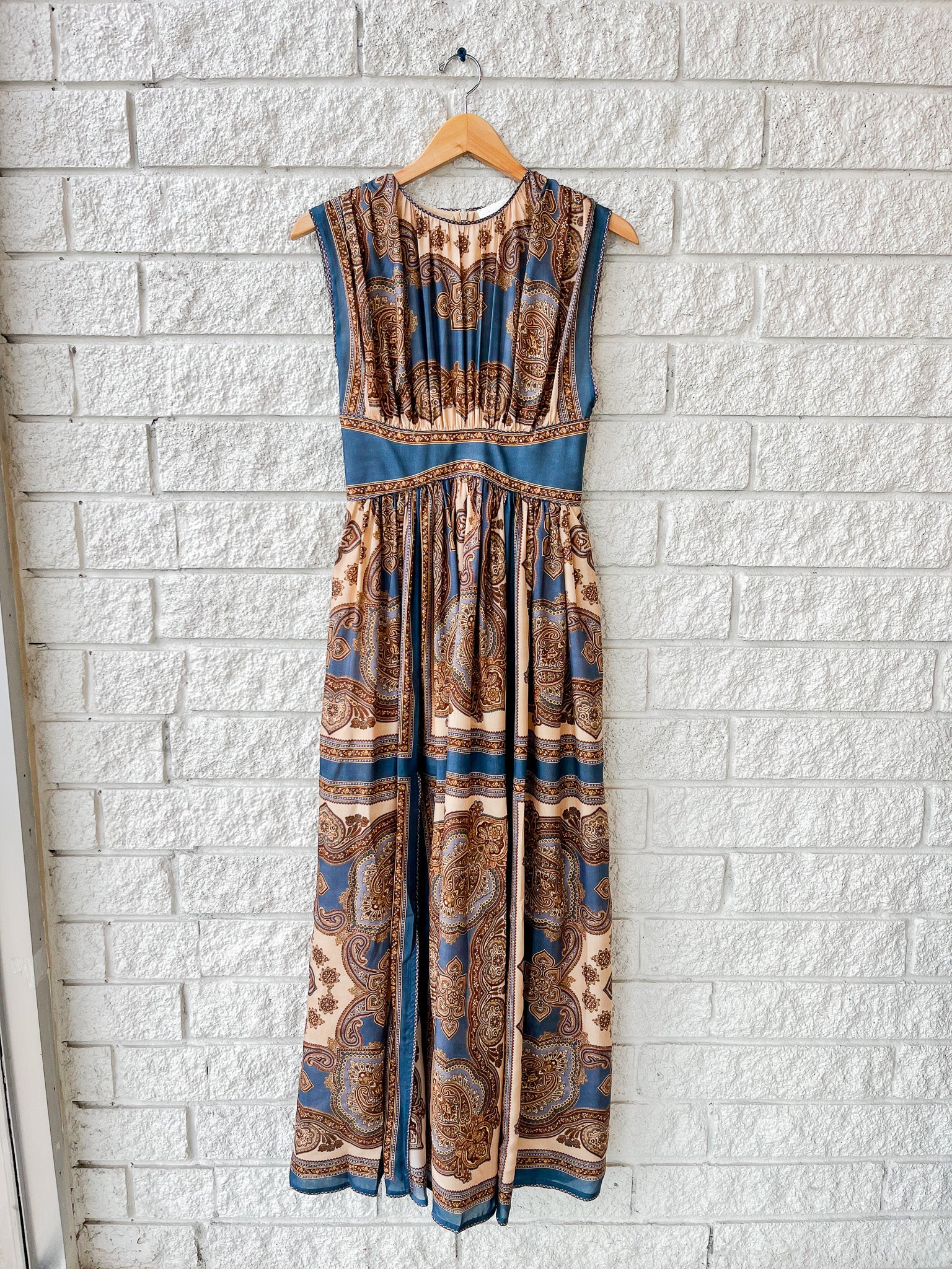 Mahon Waisted Maxi Dress