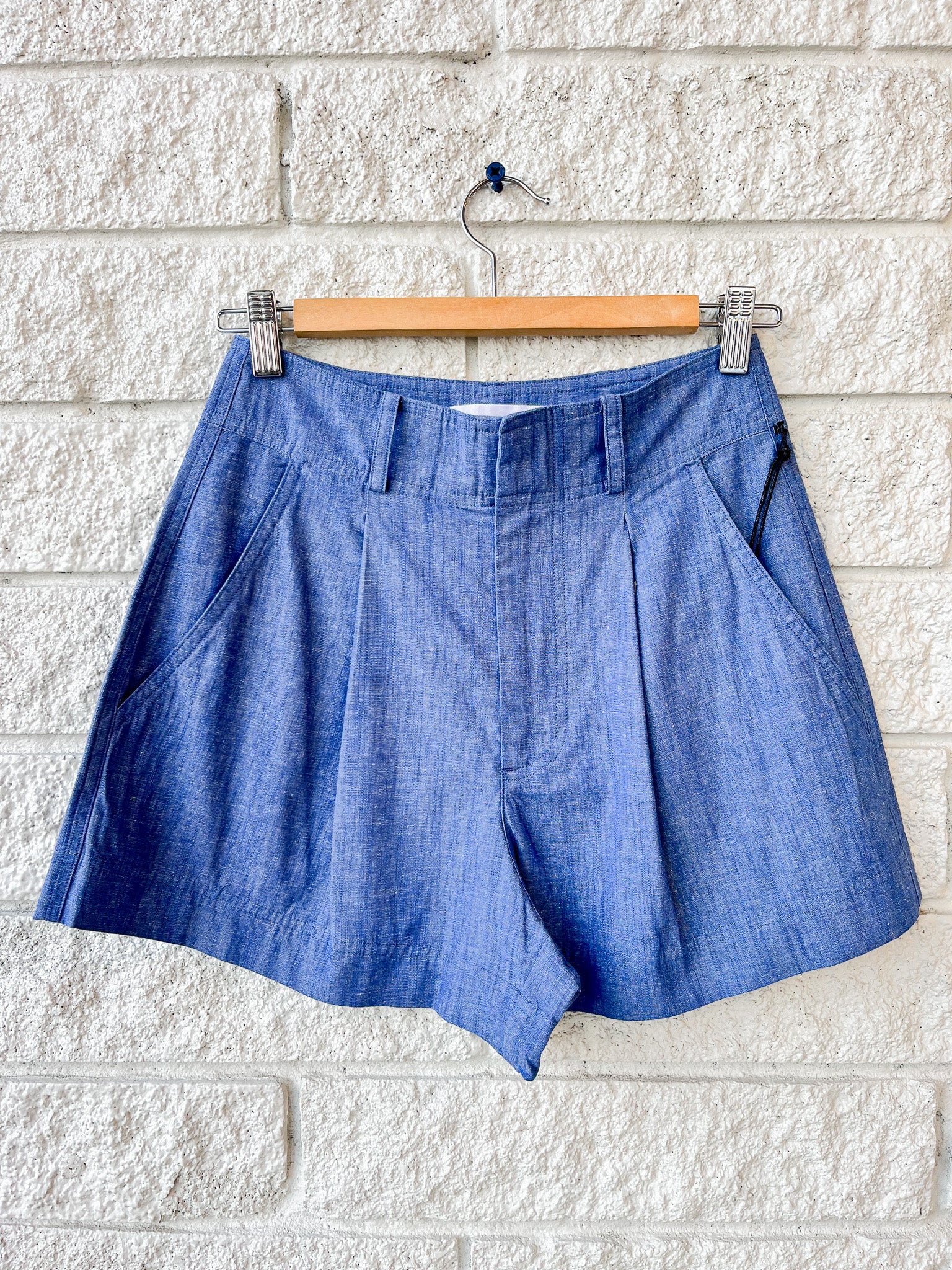 Short Bari Short