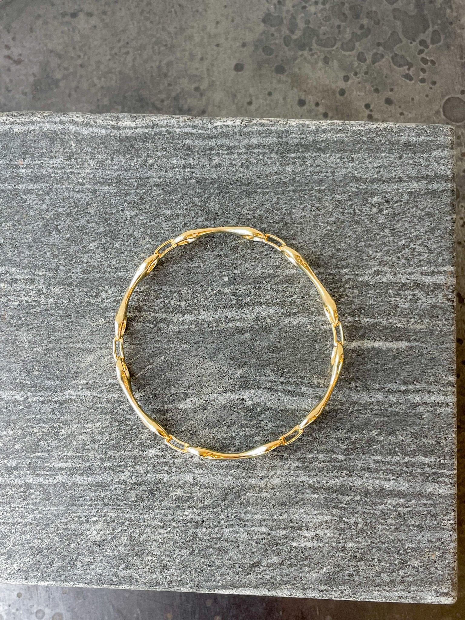 6 Linked Double Beam Bangle