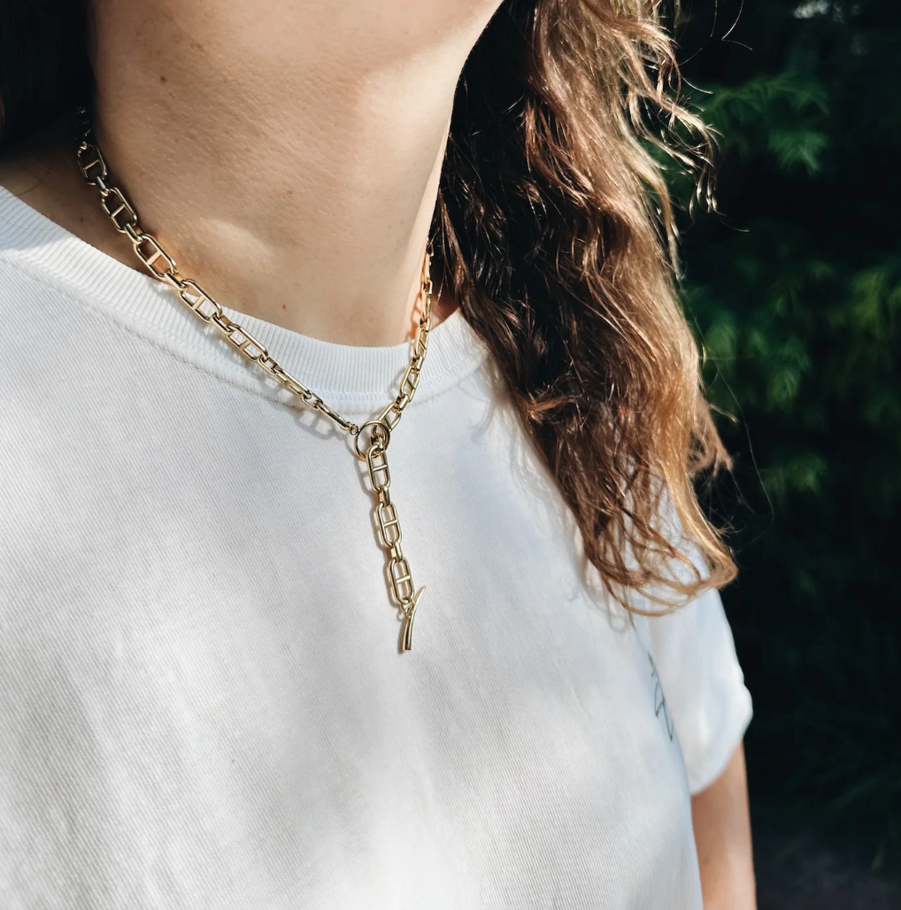 Stirrup Chain Necklace with Tusk Clasp