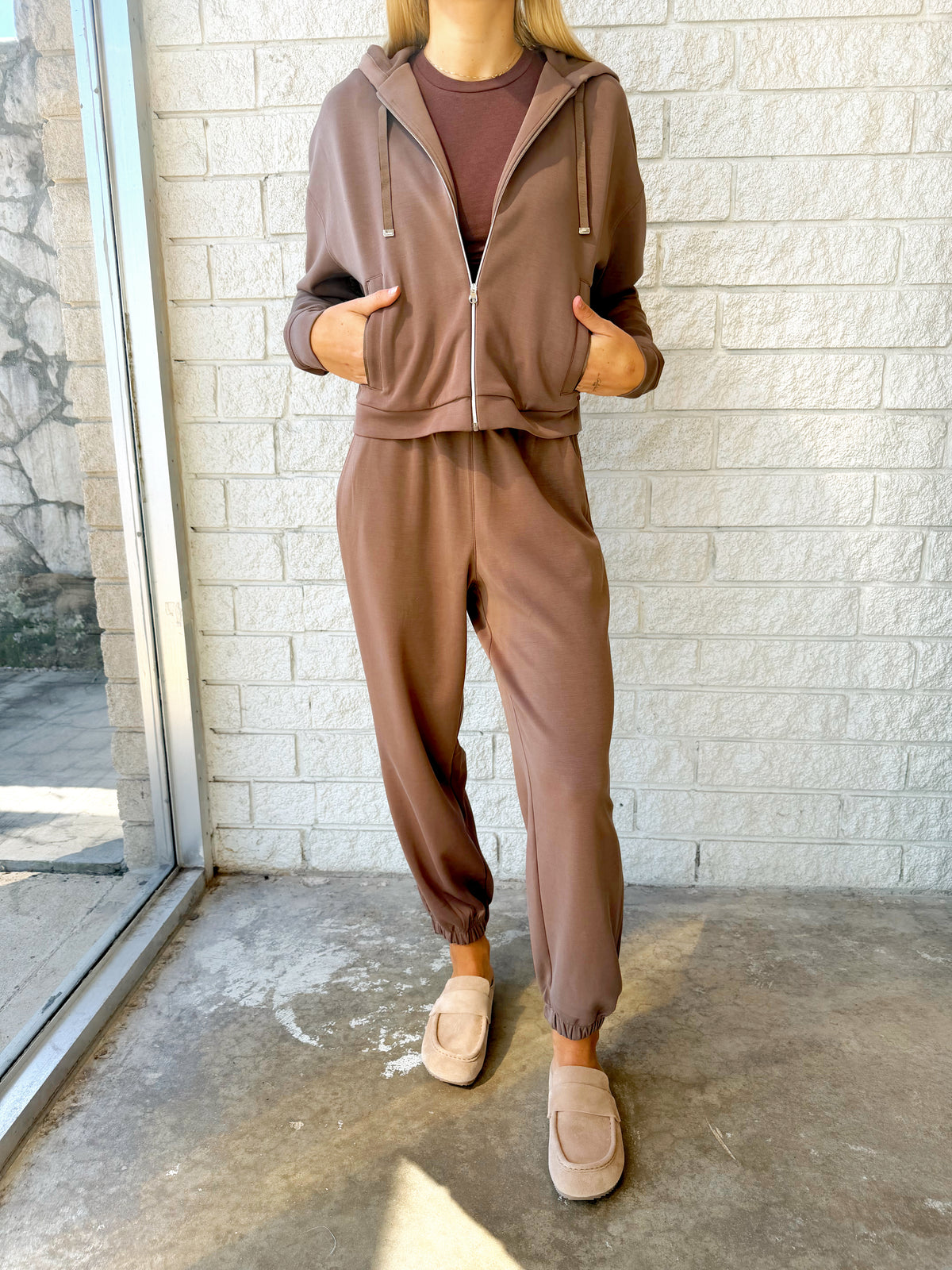 Eli Jogger 27