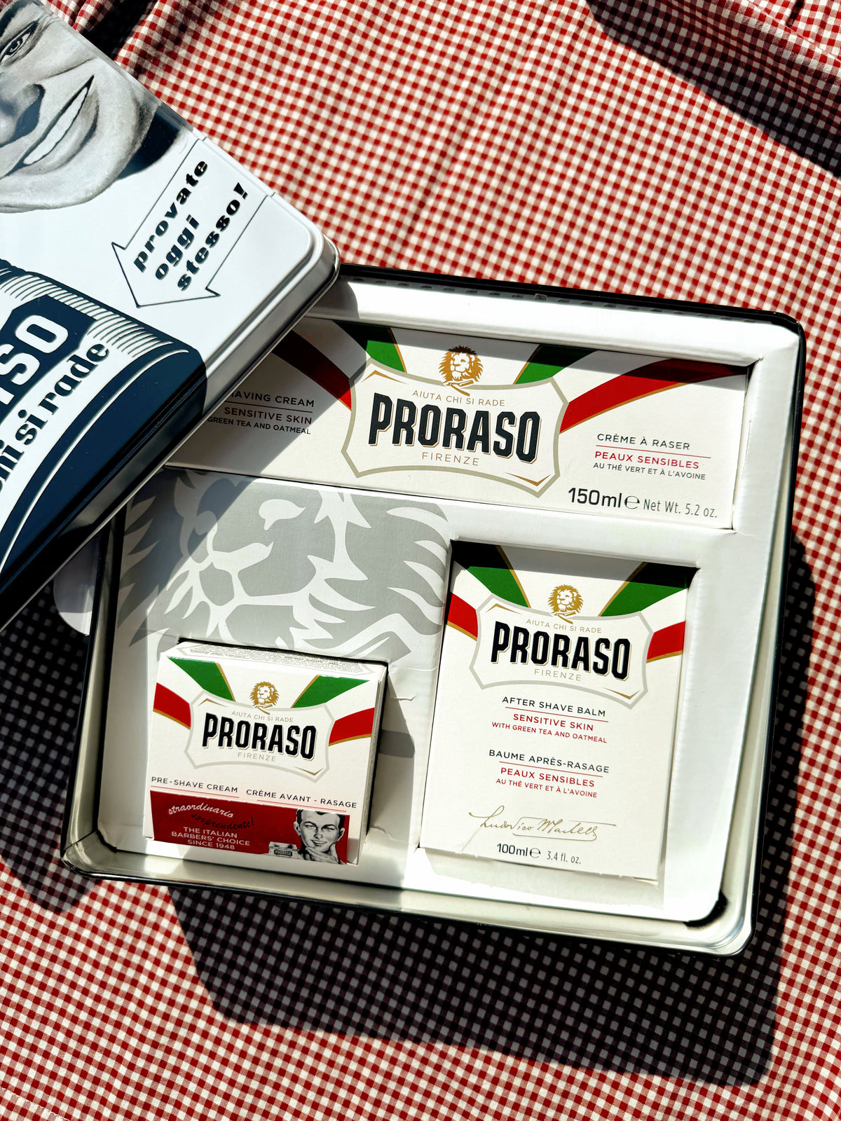 Proraso Vintage Toccassana Tin: Sensitive Skin